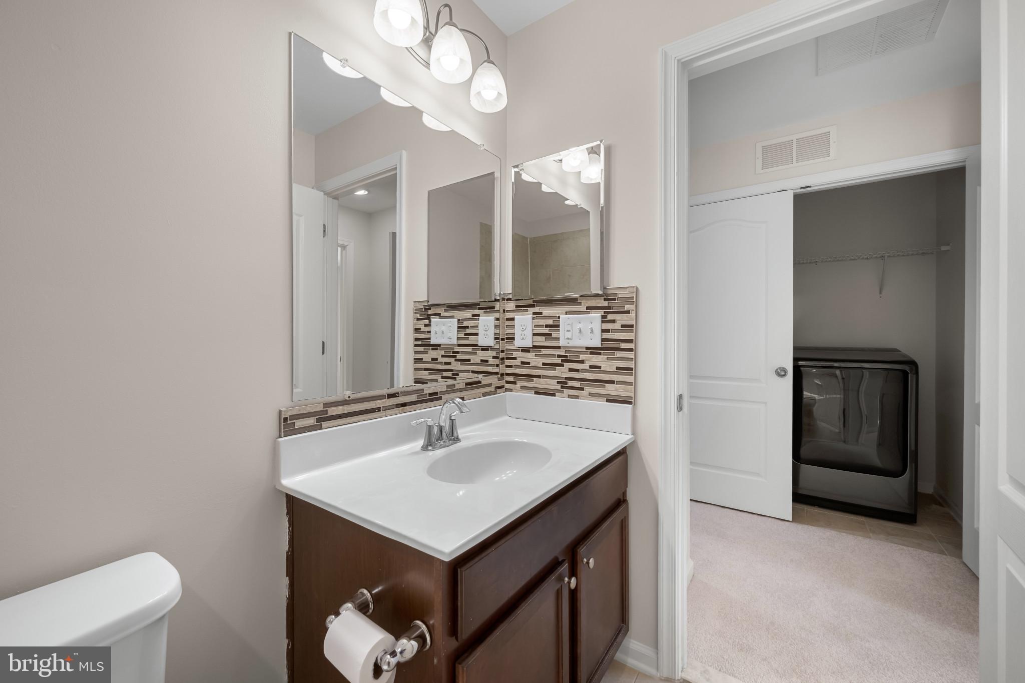 BLUE STREAM - Residential