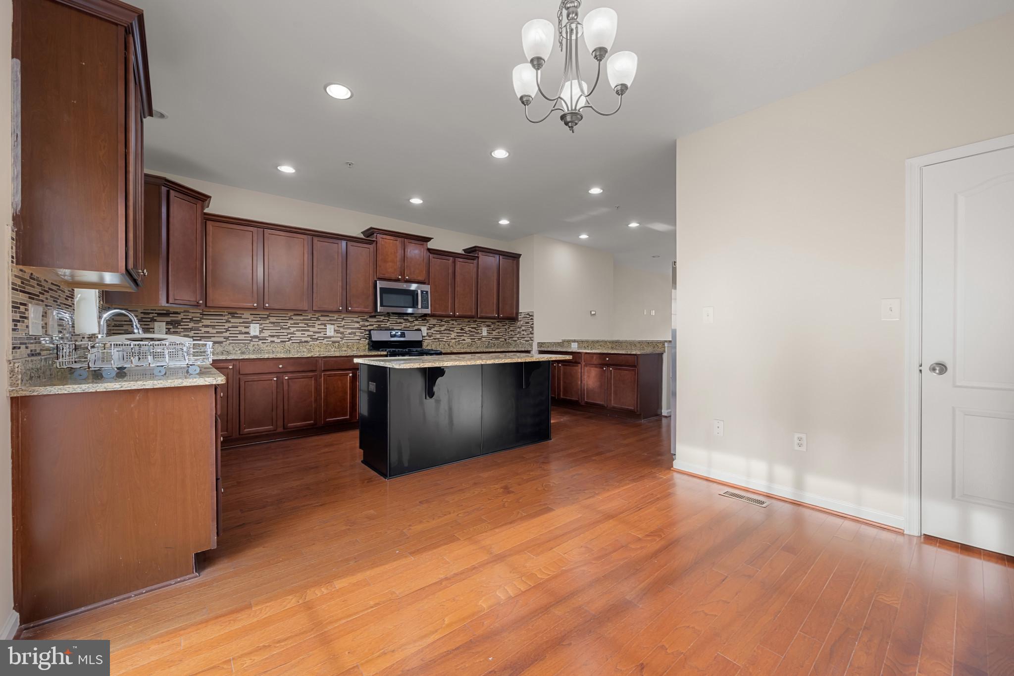 BLUE STREAM - Residential