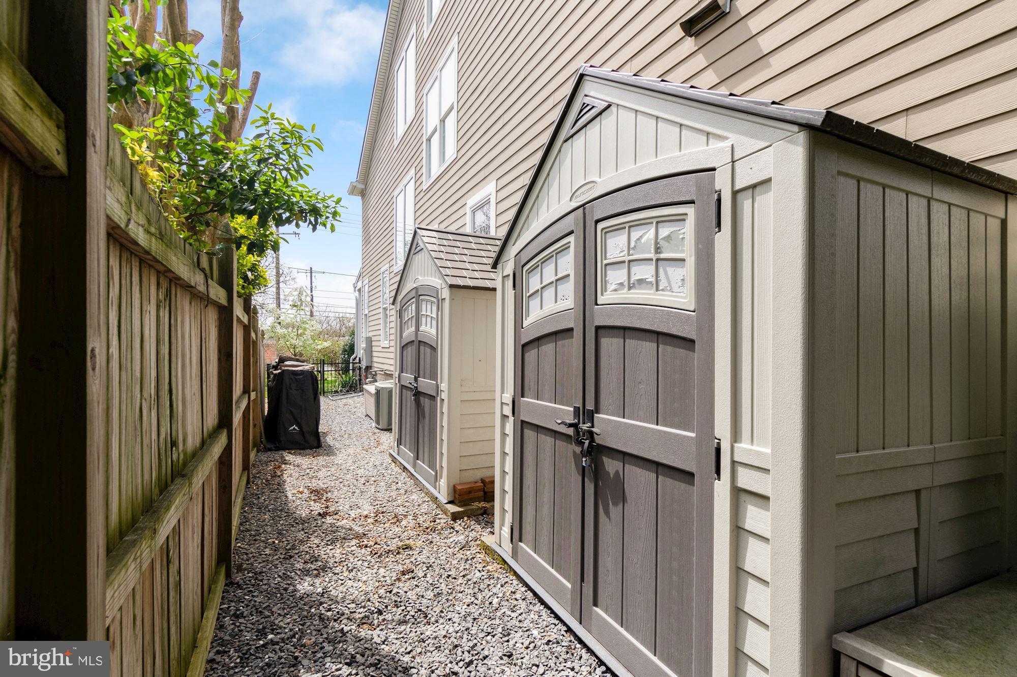 CHEVY CHASE - Residential