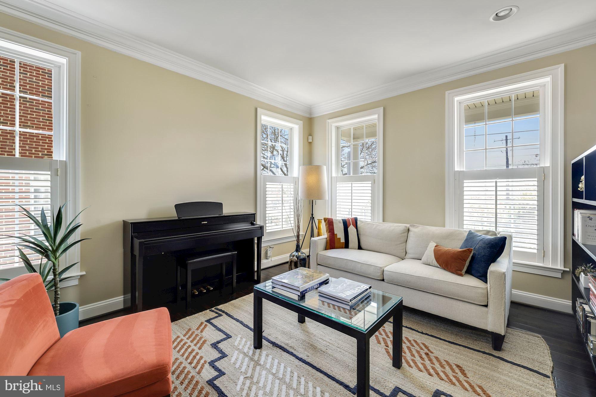 CHEVY CHASE - Residential