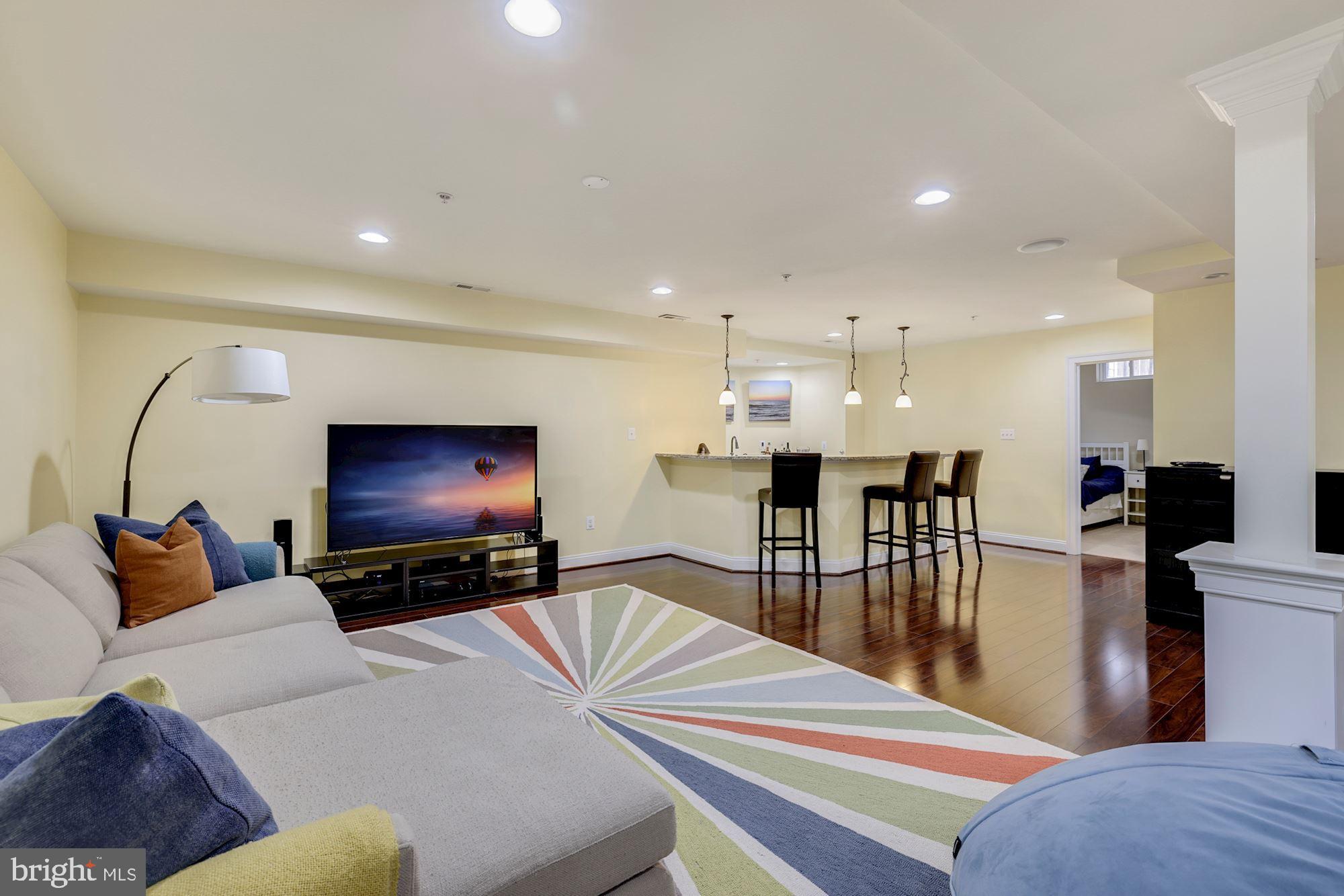 CHEVY CHASE - Residential