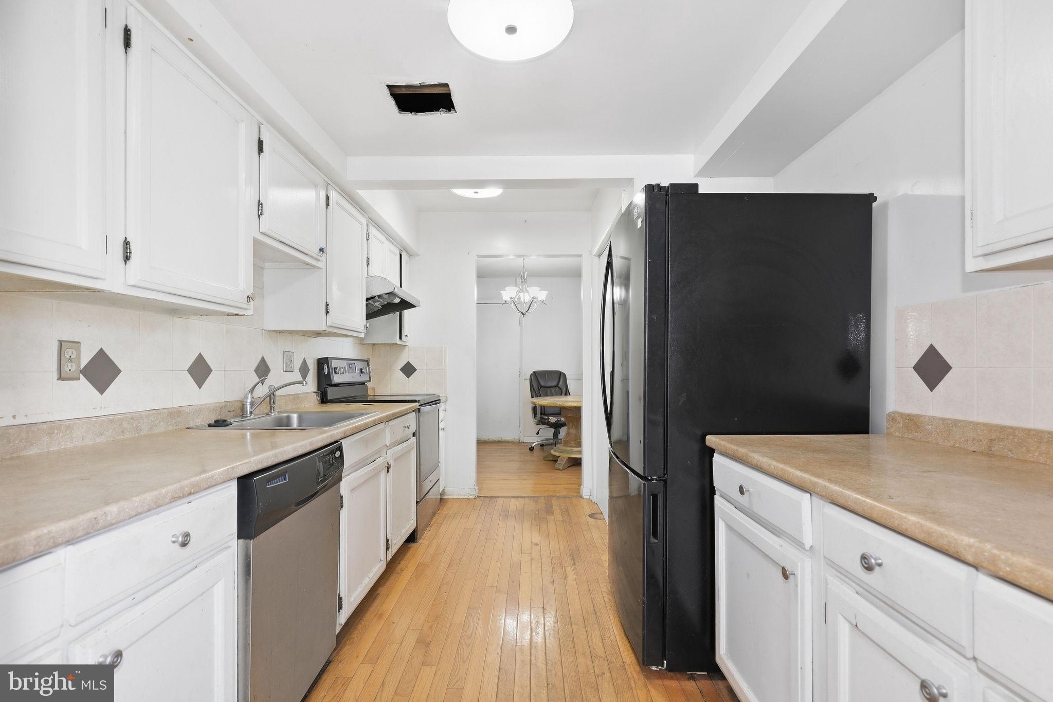 6369 SILVER RIDGE CIRCLE