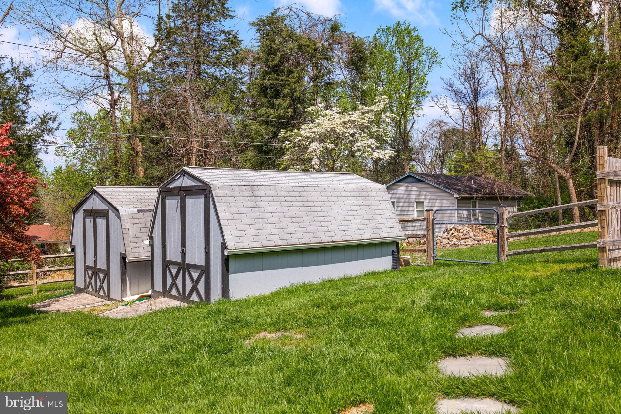 KEYES FERRY ACRES - Residential