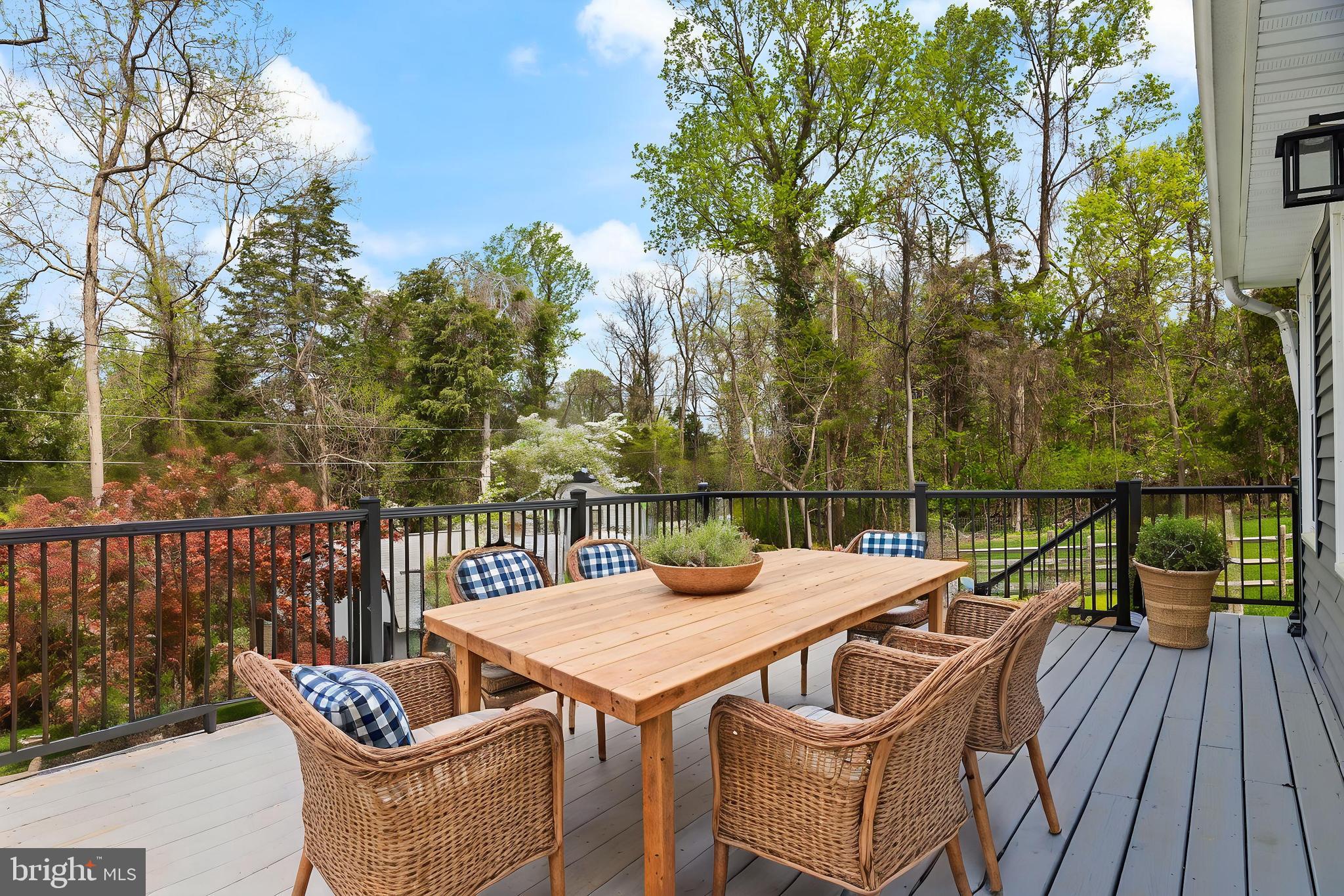 KEYES FERRY ACRES - Residential