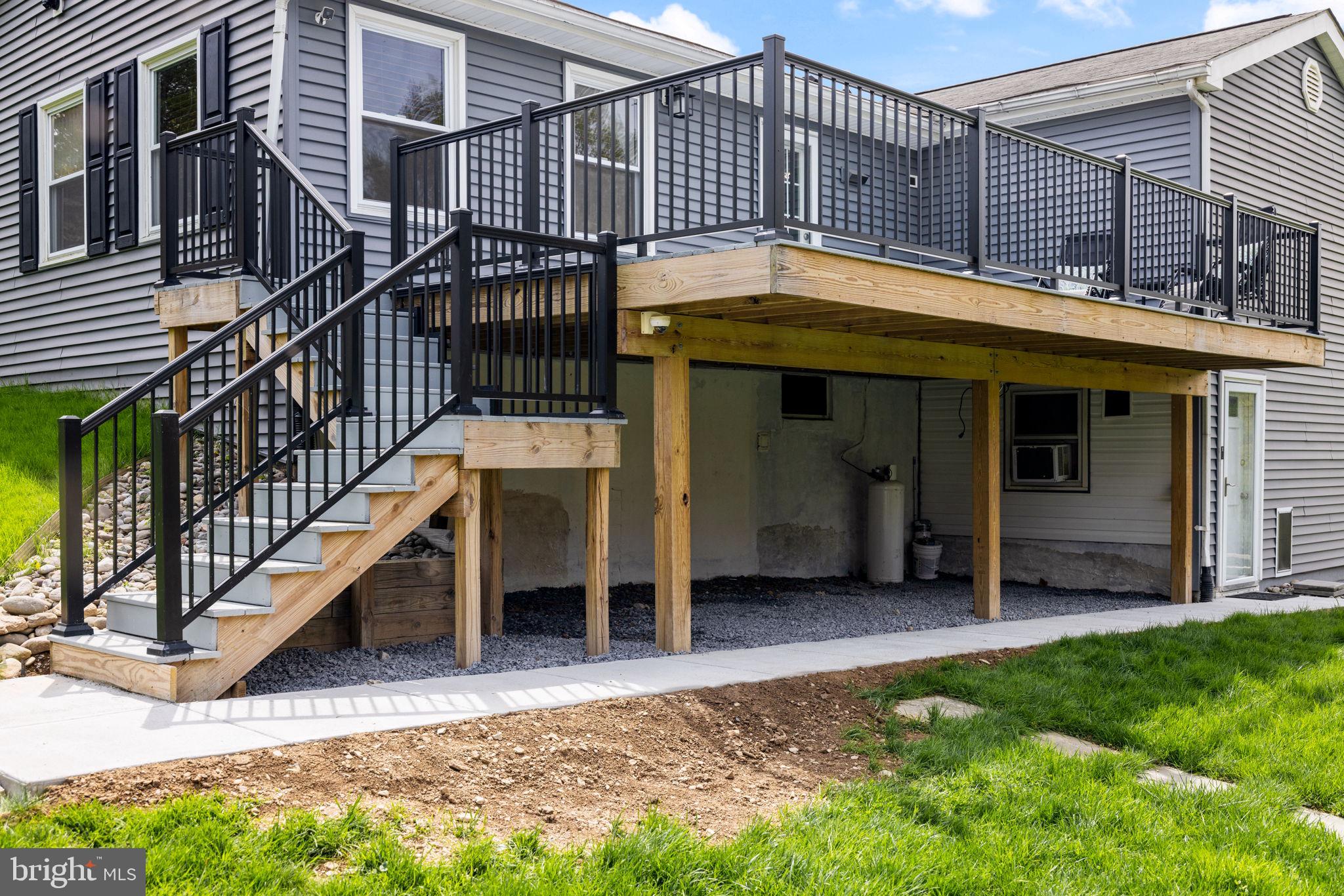 KEYES FERRY ACRES - Residential