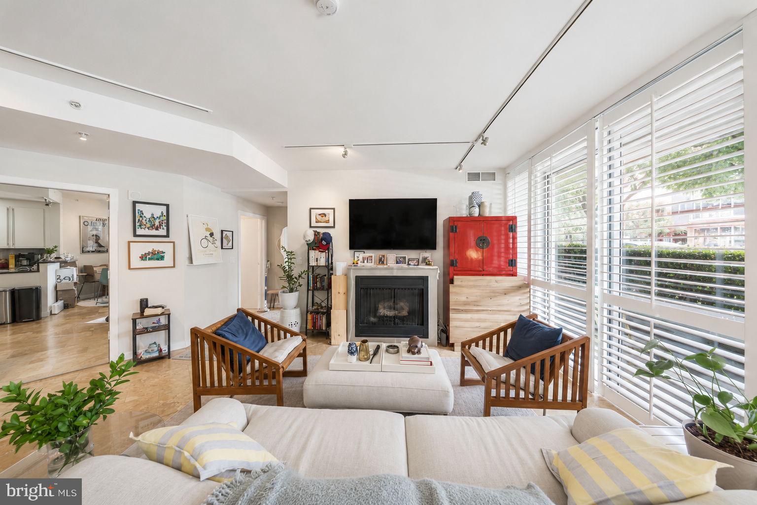 1300 13TH STREET NW 102