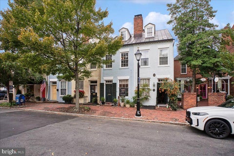 Photo of 133 S Fairfax Street, ALEXANDRIA, VA 22314 (MLS # VAAX2065944)