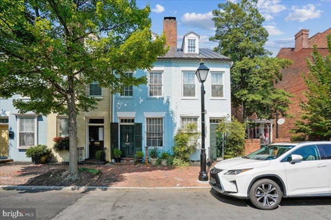 Photo of 133 S Fairfax Street, ALEXANDRIA, VA 22314 (MLS # VAAX2065944)