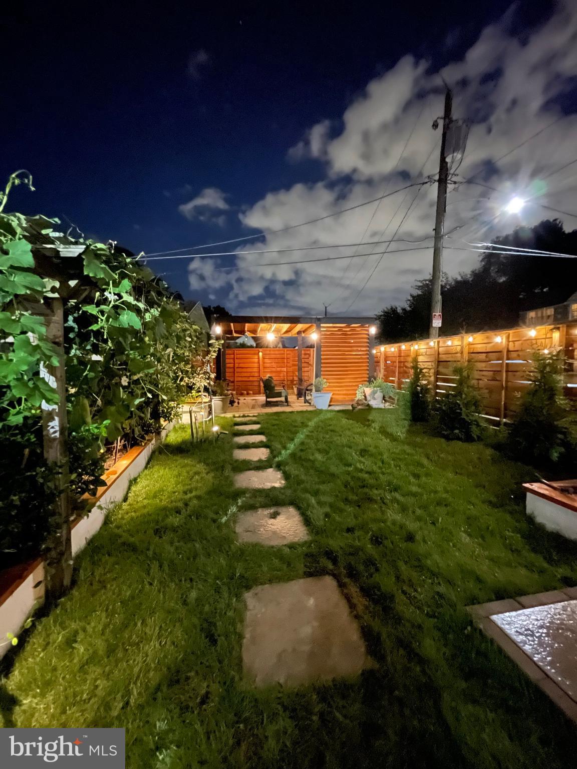 BELLS CORNER - Residential Lease