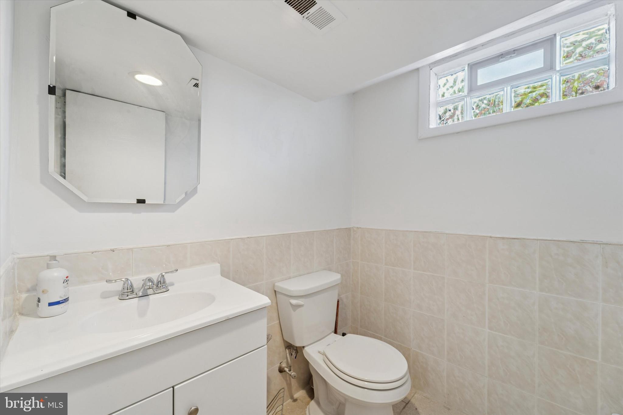 BELLS CORNER - Residential Lease