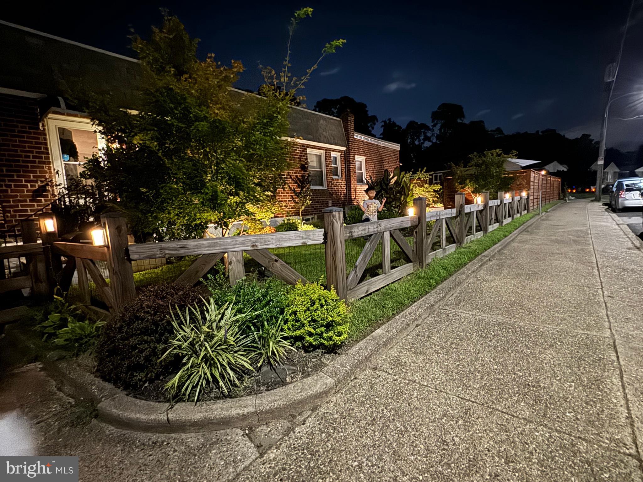 BELLS CORNER - Residential Lease