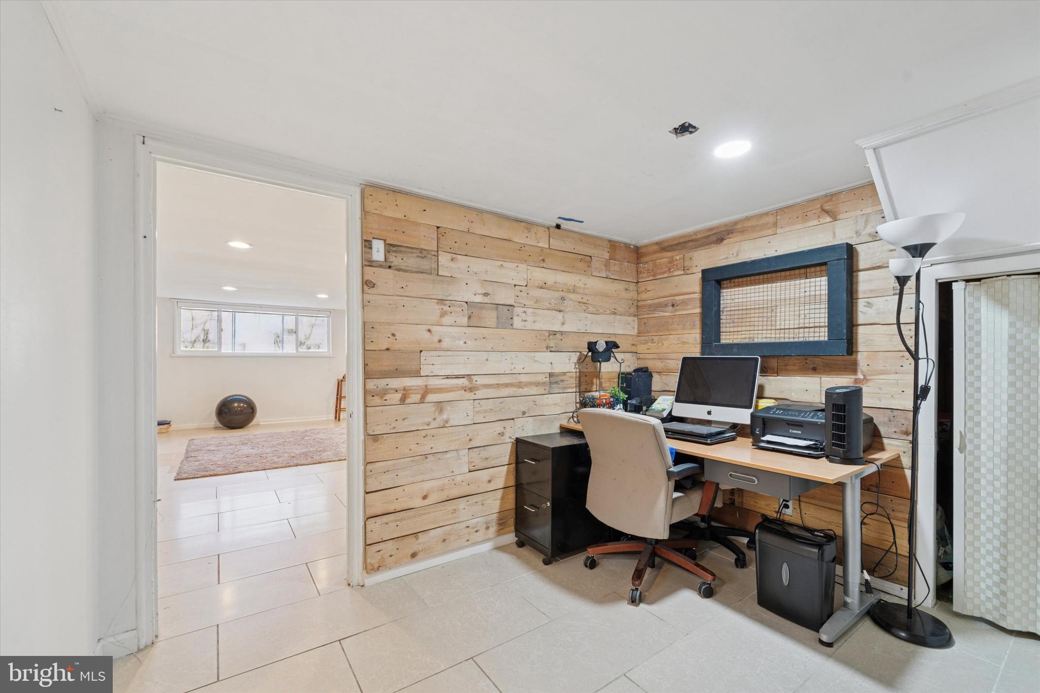 BELLS CORNER - Residential Lease