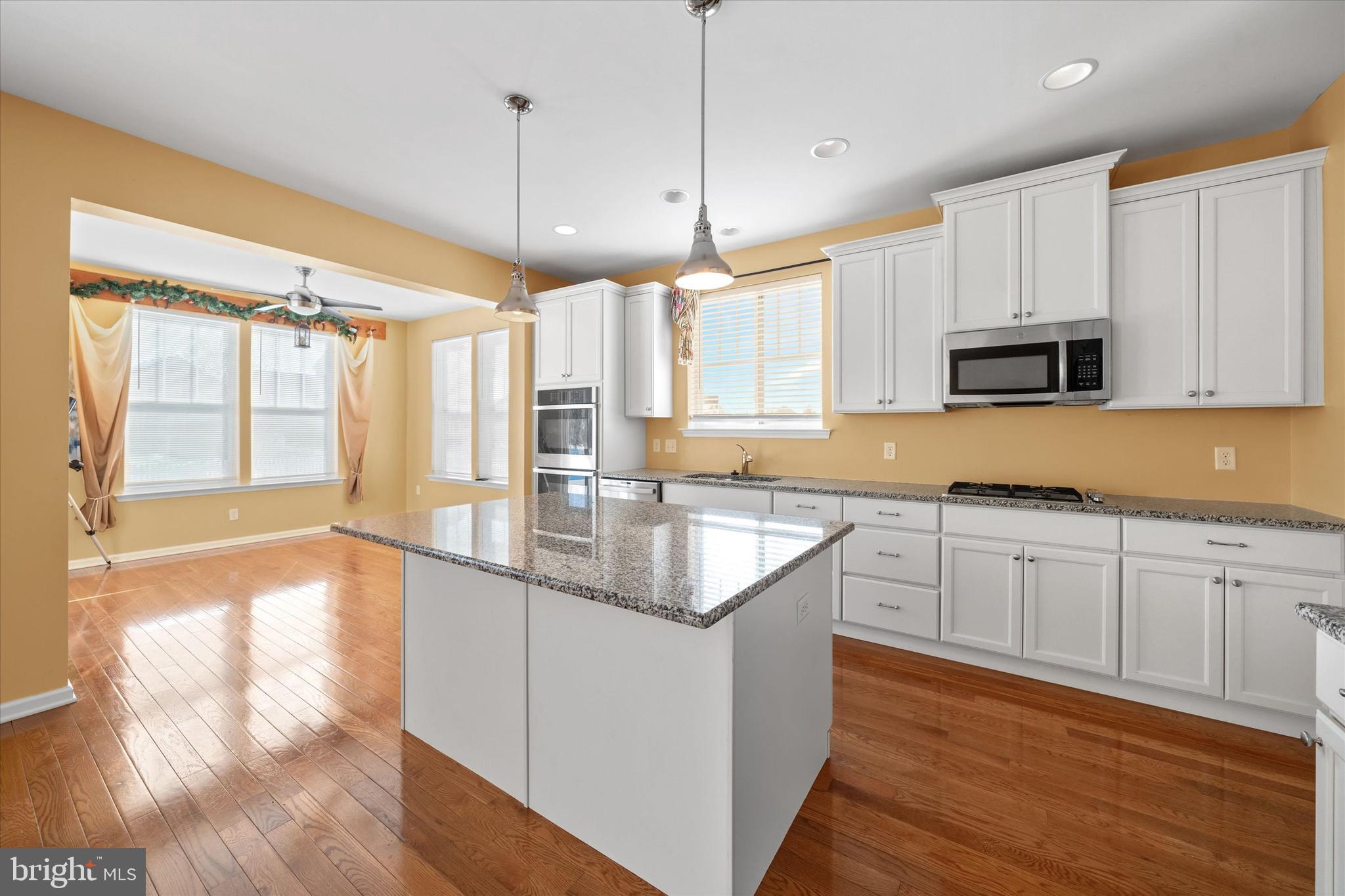 VILLAGE OF BAYBERRY - Residential