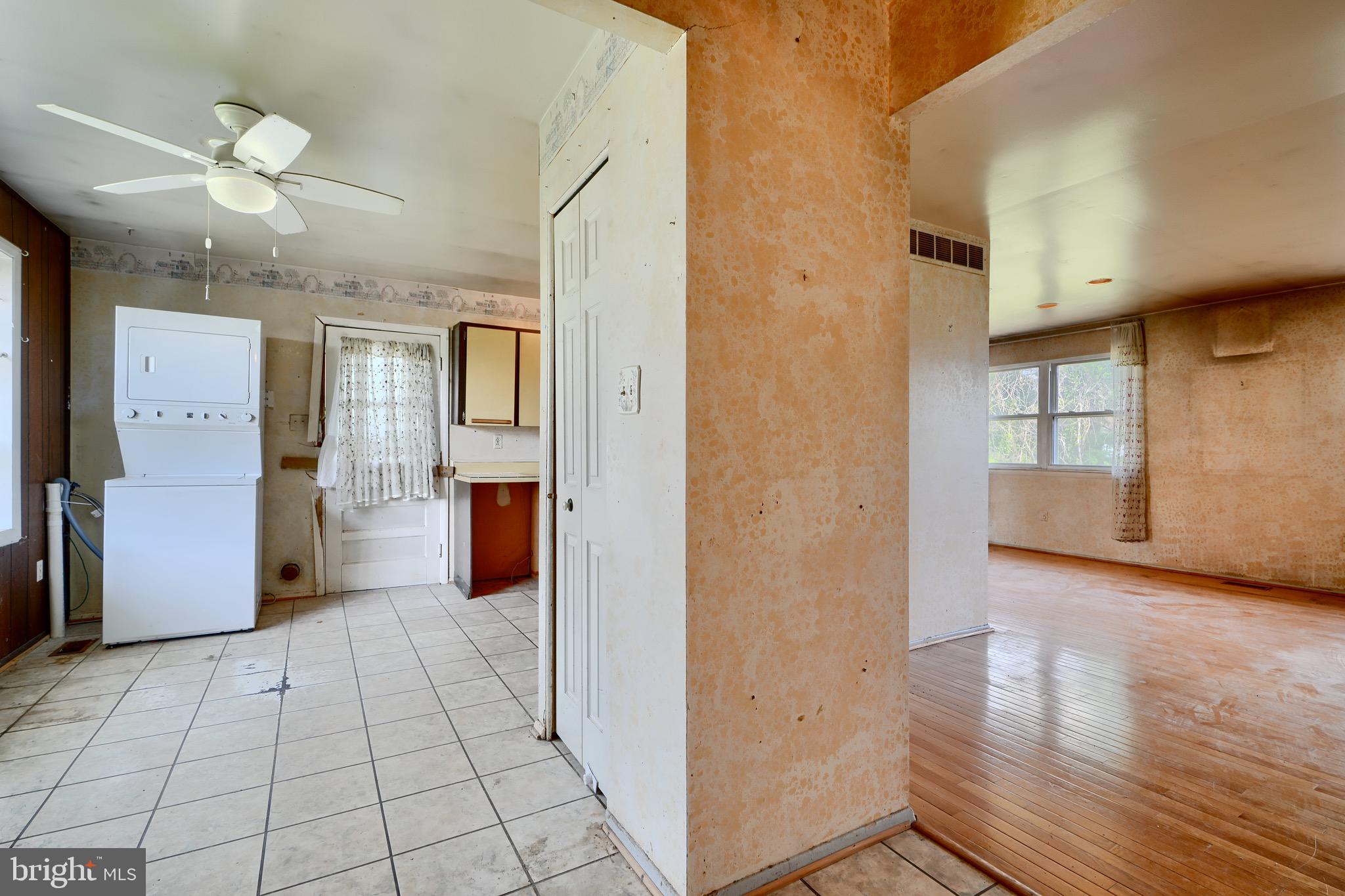 RANDALLSTOWN - Residential