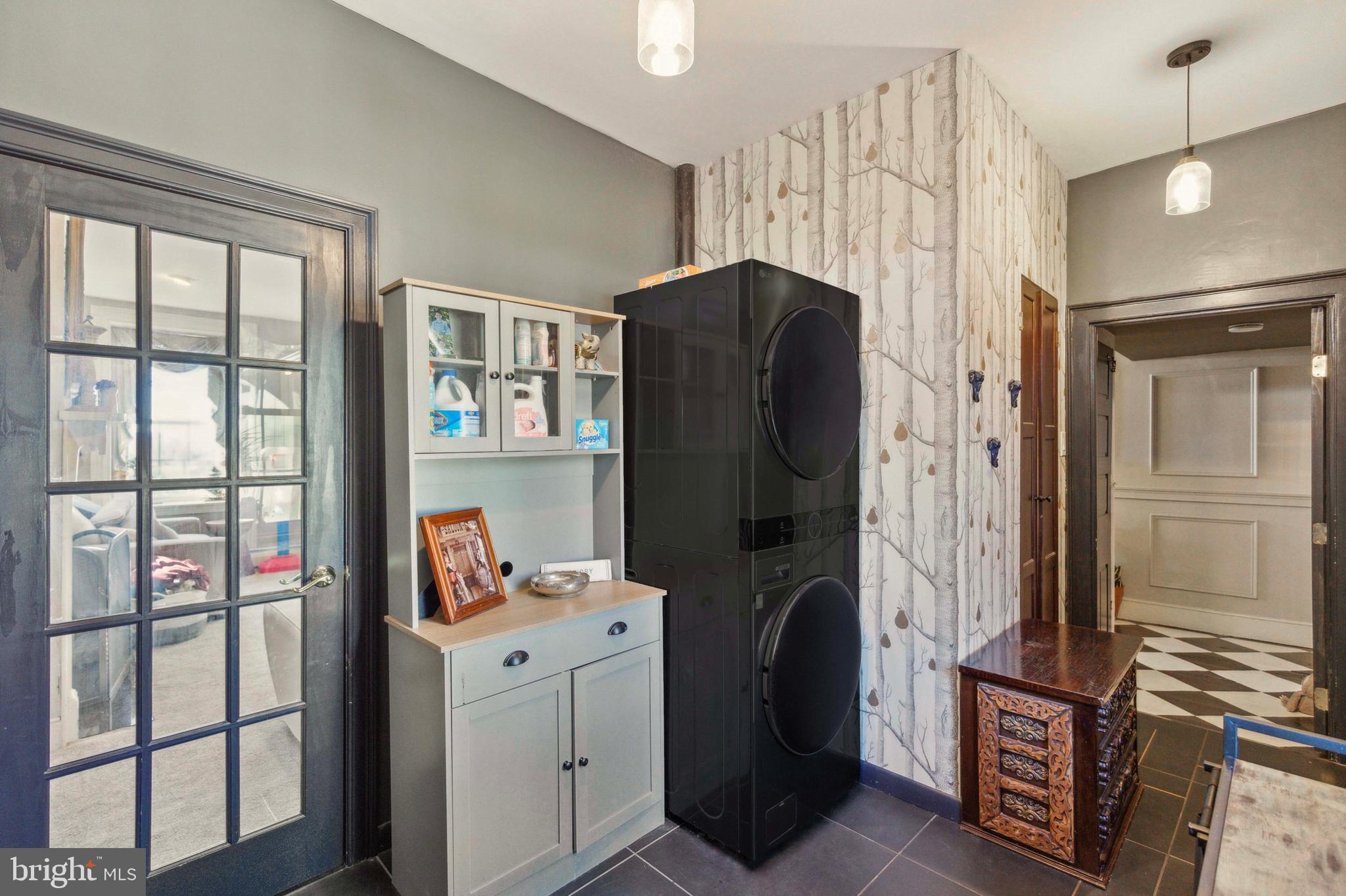 PENNSBURG - Residential Lease