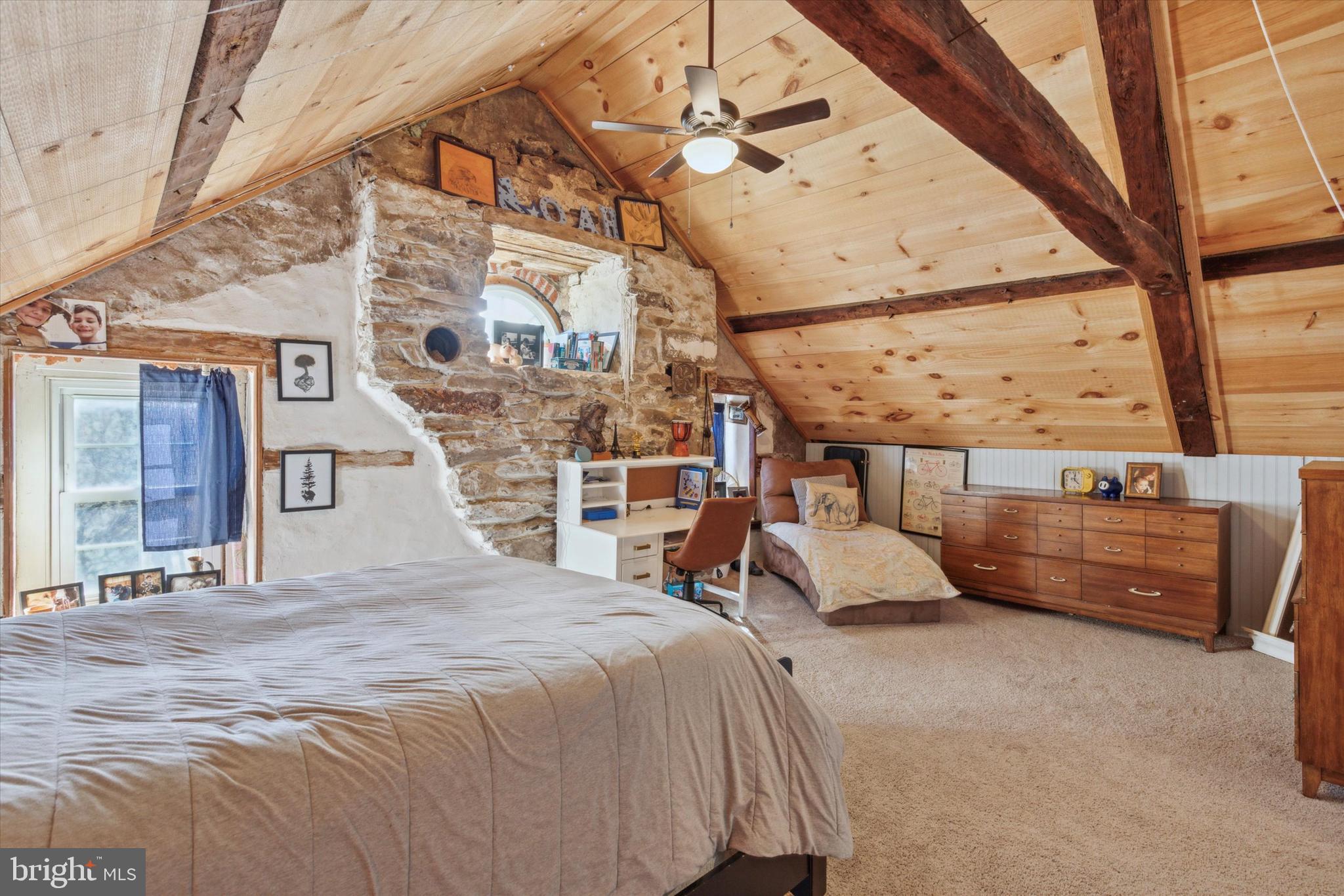 PENNSBURG - Residential Lease