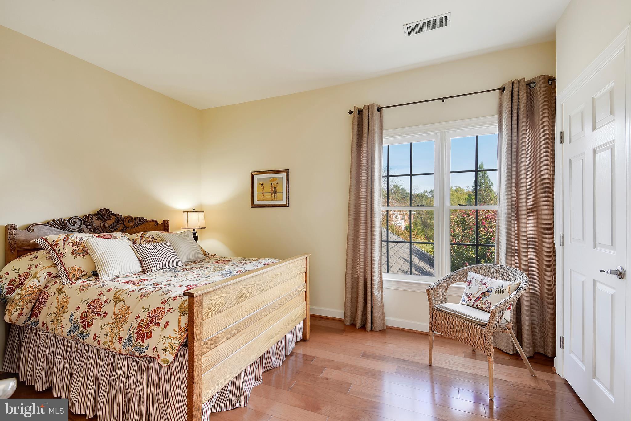 MILLWOOD POND - Residential