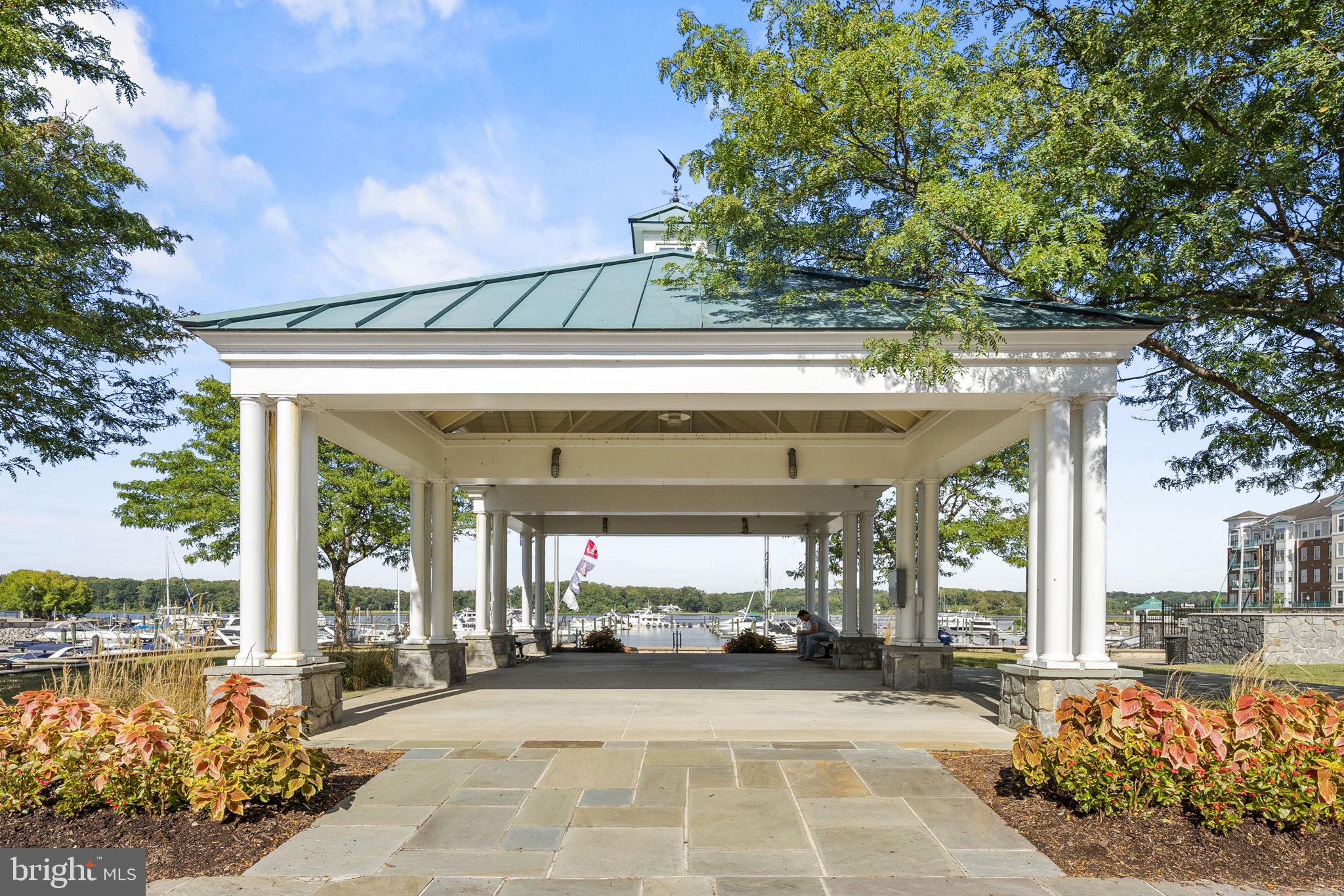 HARBOR POINT EAST CONDO - Residential