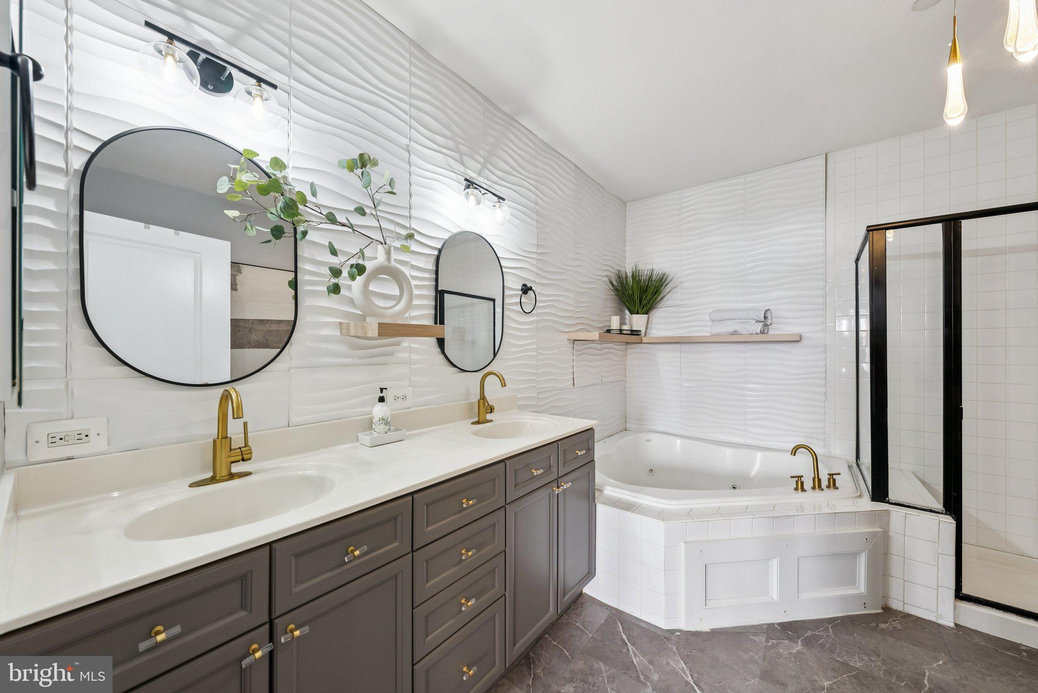 HARBOR POINT EAST CONDO - Residential