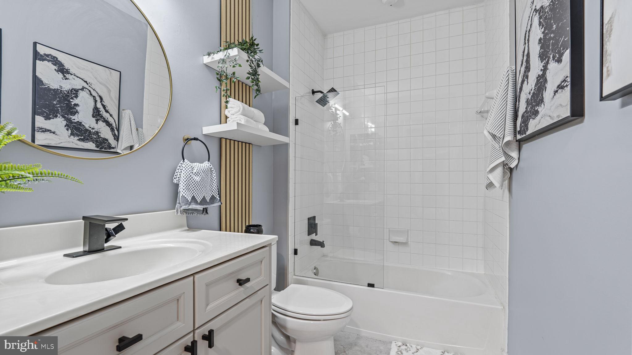 HARBOR POINT EAST CONDO - Residential