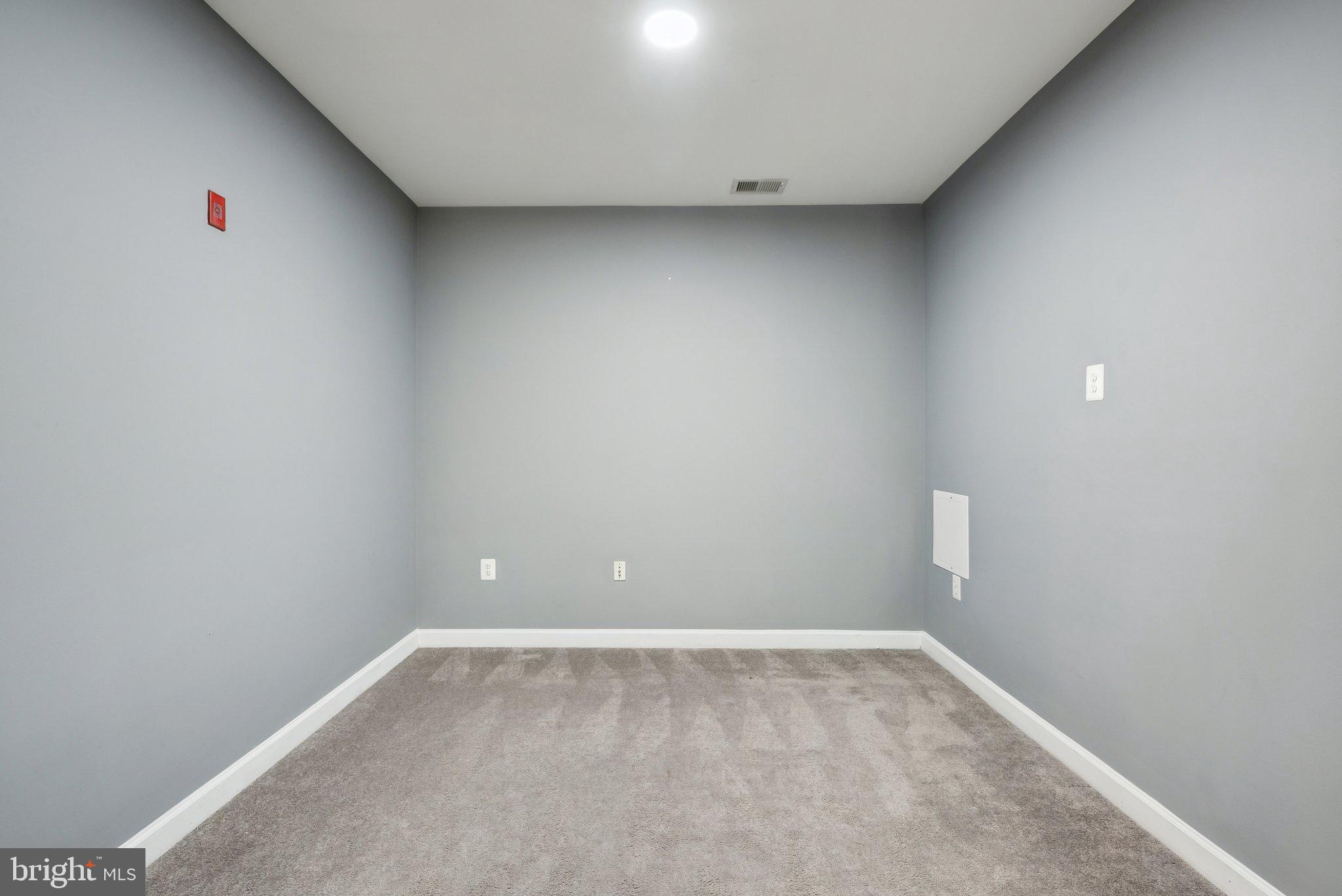 HARBOR POINT EAST CONDO - Residential