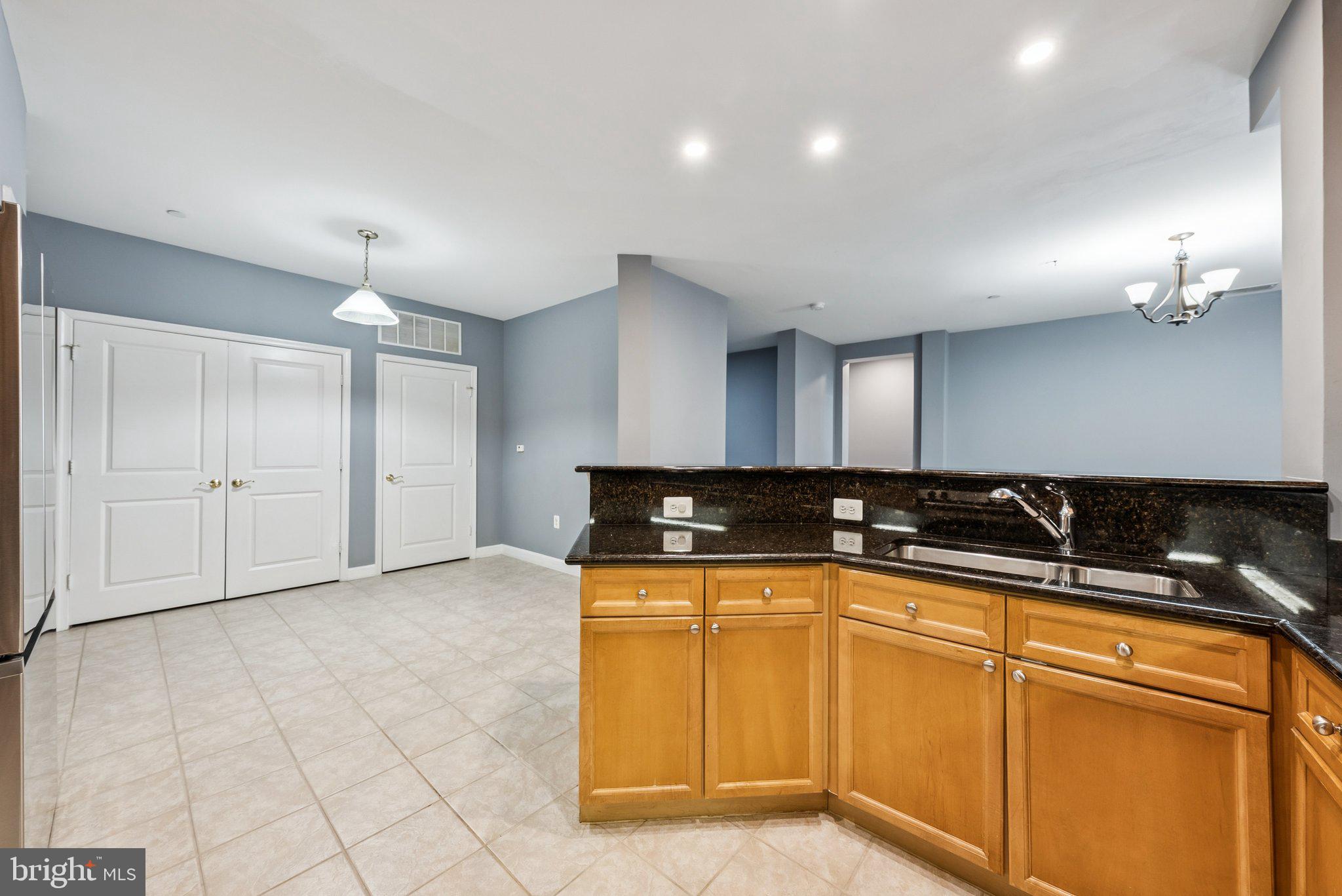 HARBOR POINT EAST CONDO - Residential