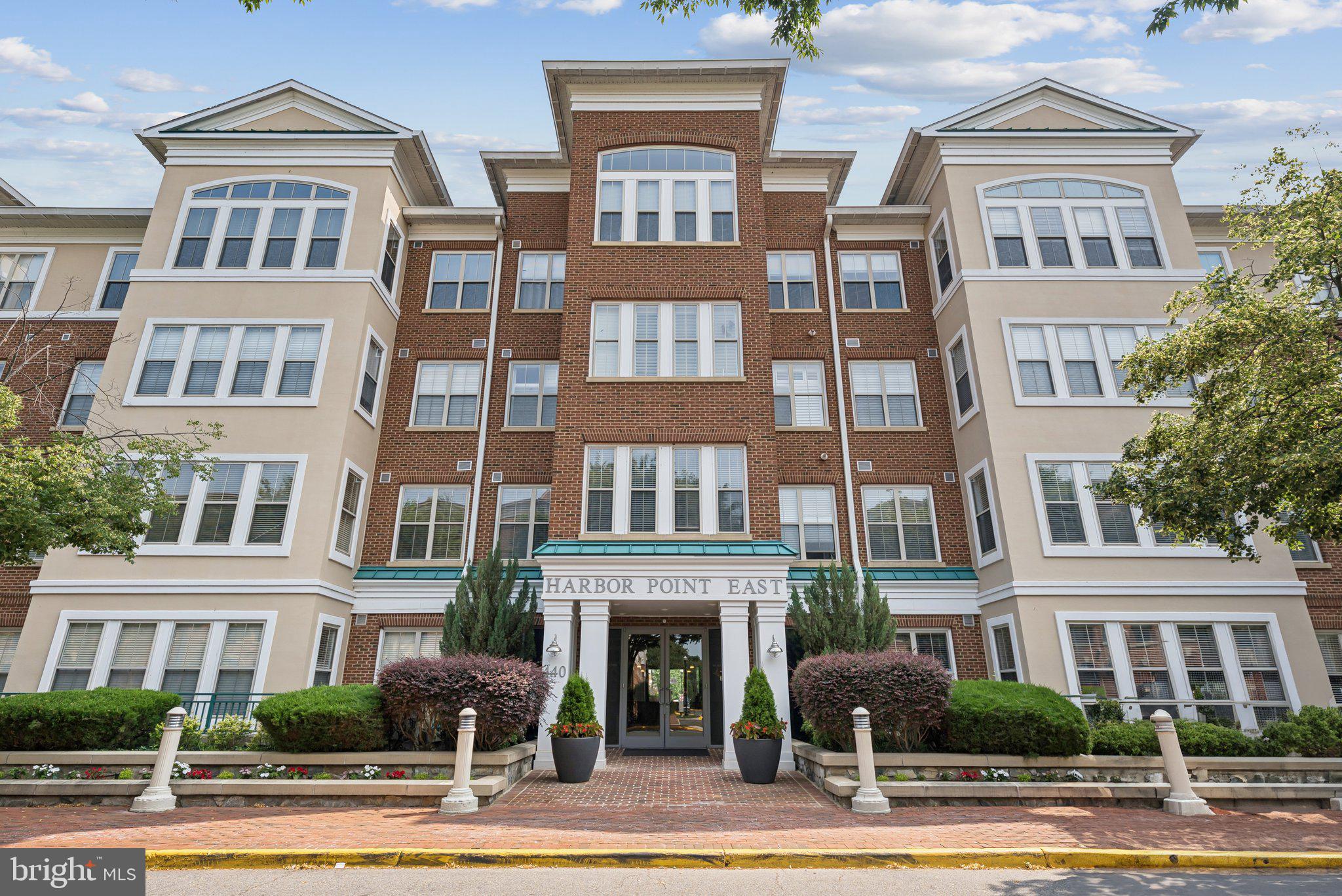 HARBOR POINT EAST CONDO - Residential