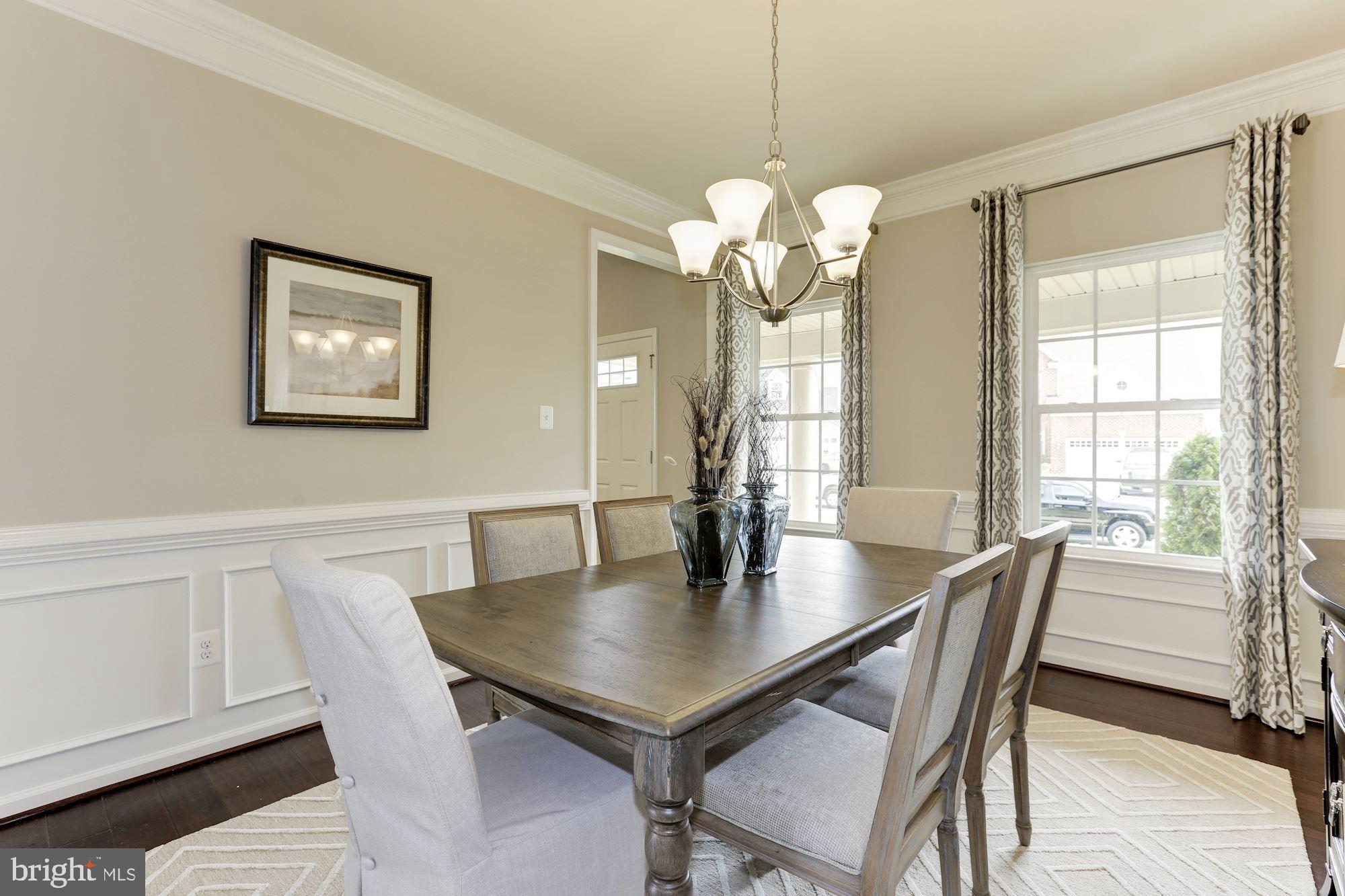 OAK CREEK SINGLES - Residential