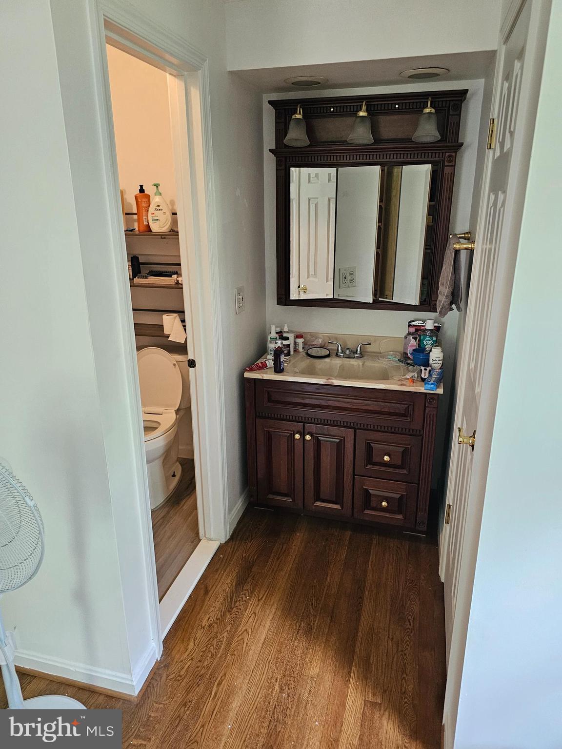 OAKTON - Residential