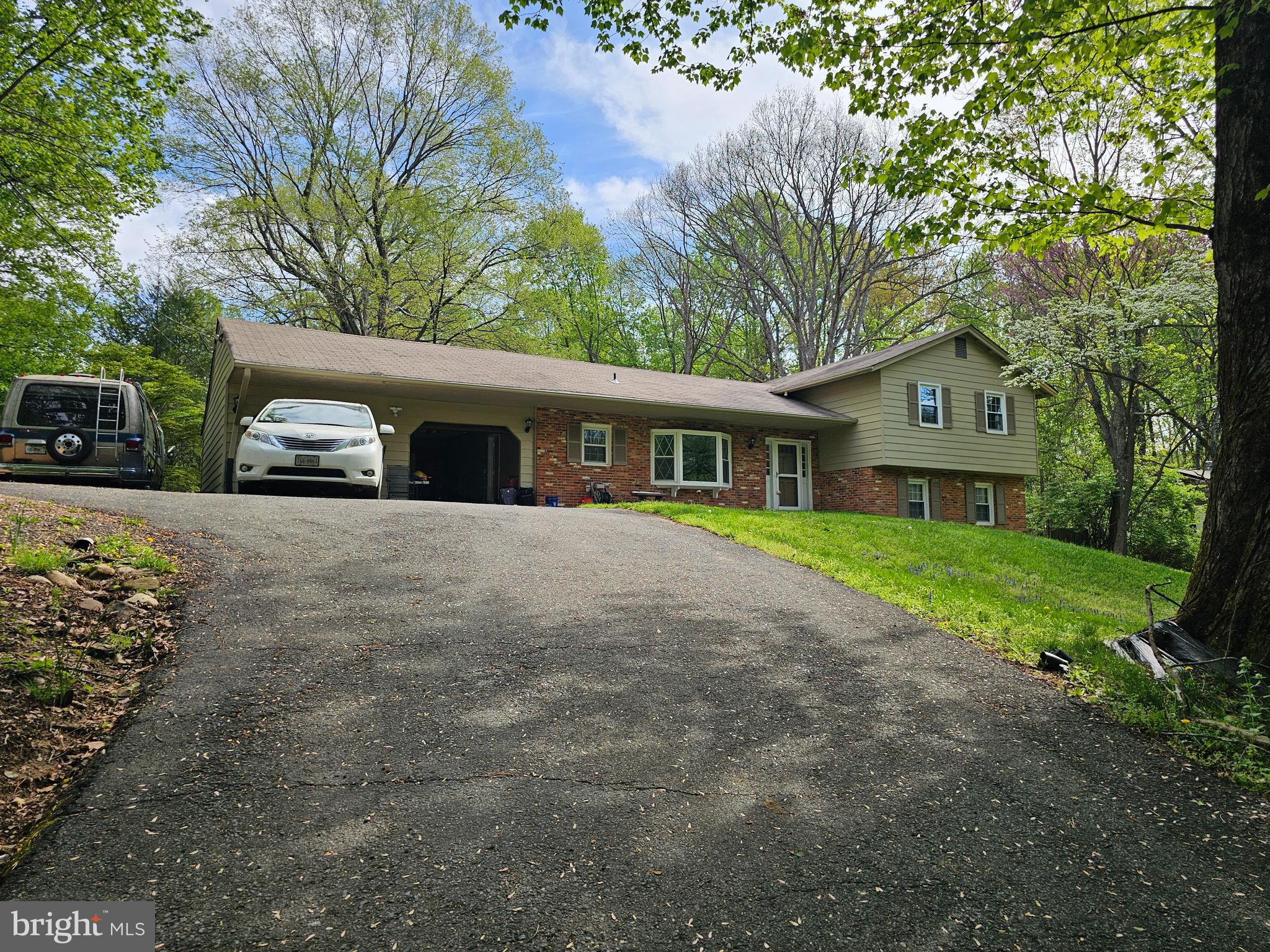 OAKTON - Residential