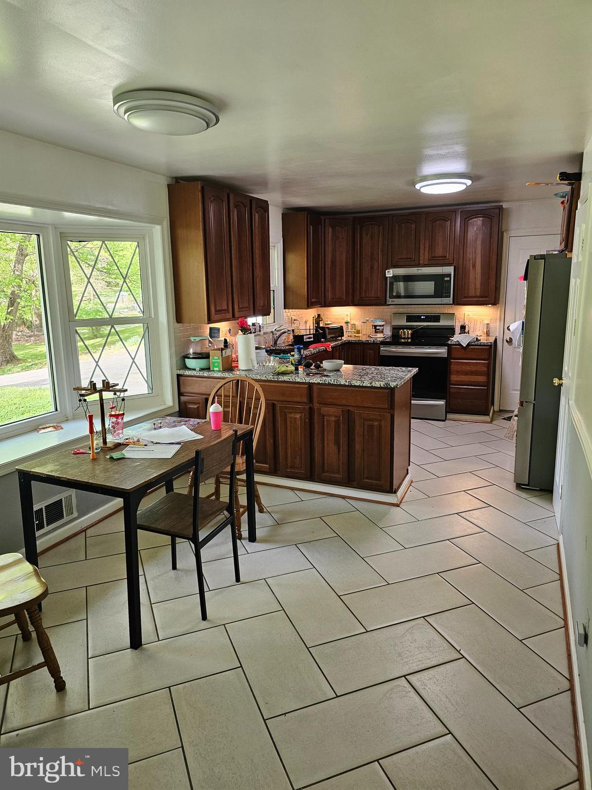 OAKTON - Residential