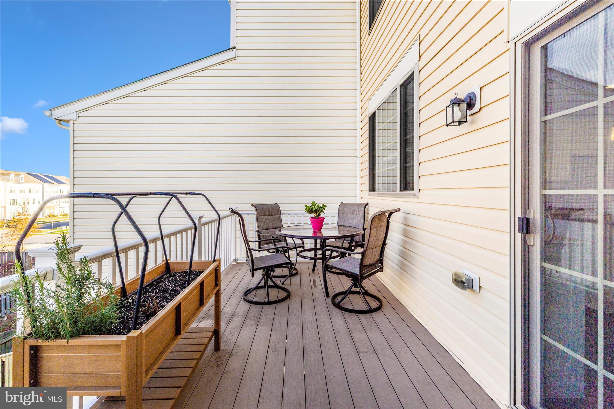 TALLYN RIDGE - Residential