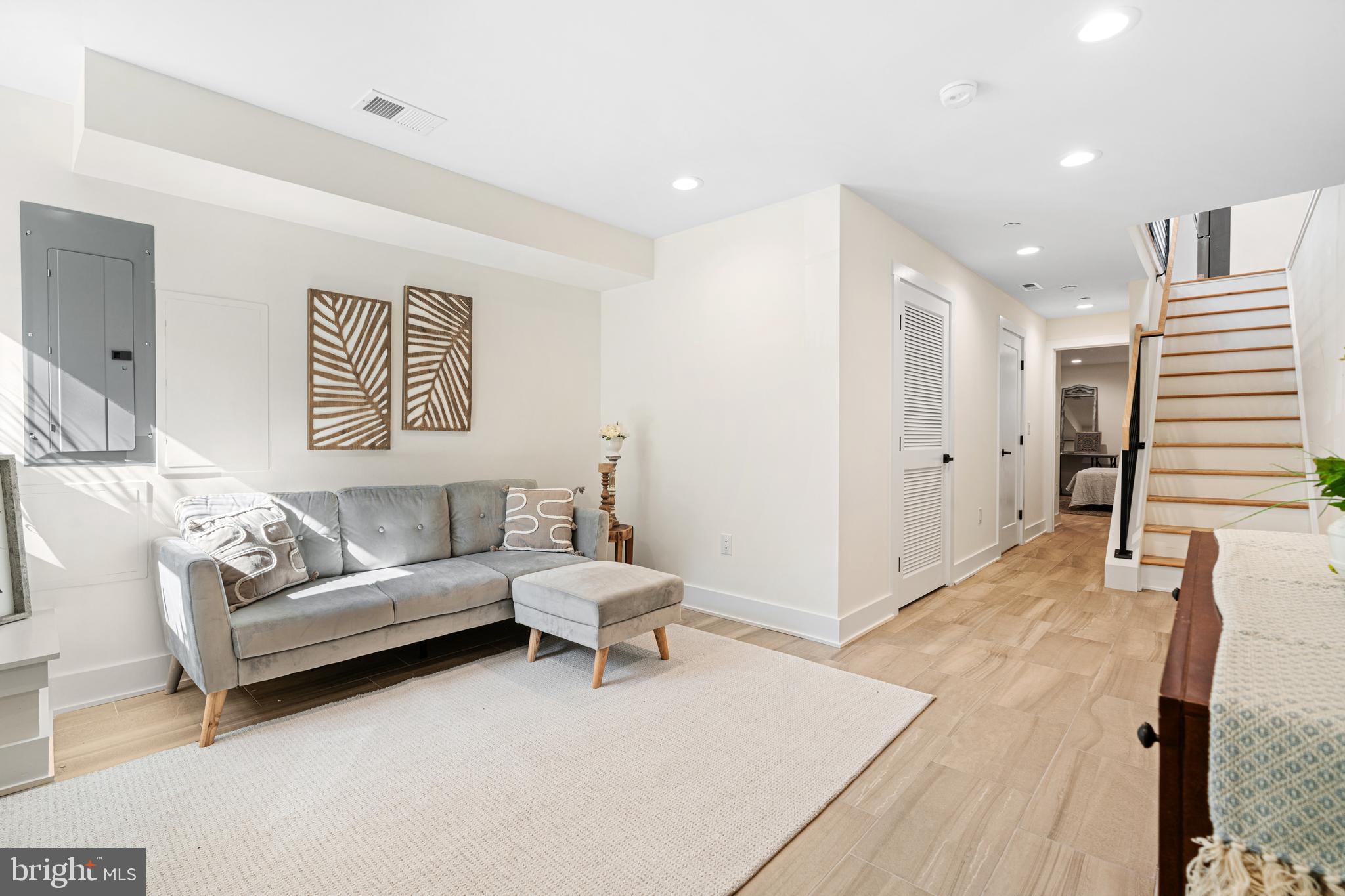 GRAYS FERRY - Residential