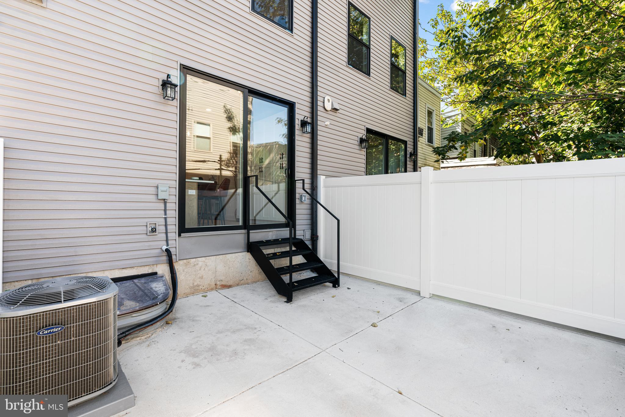 GRAYS FERRY - Residential