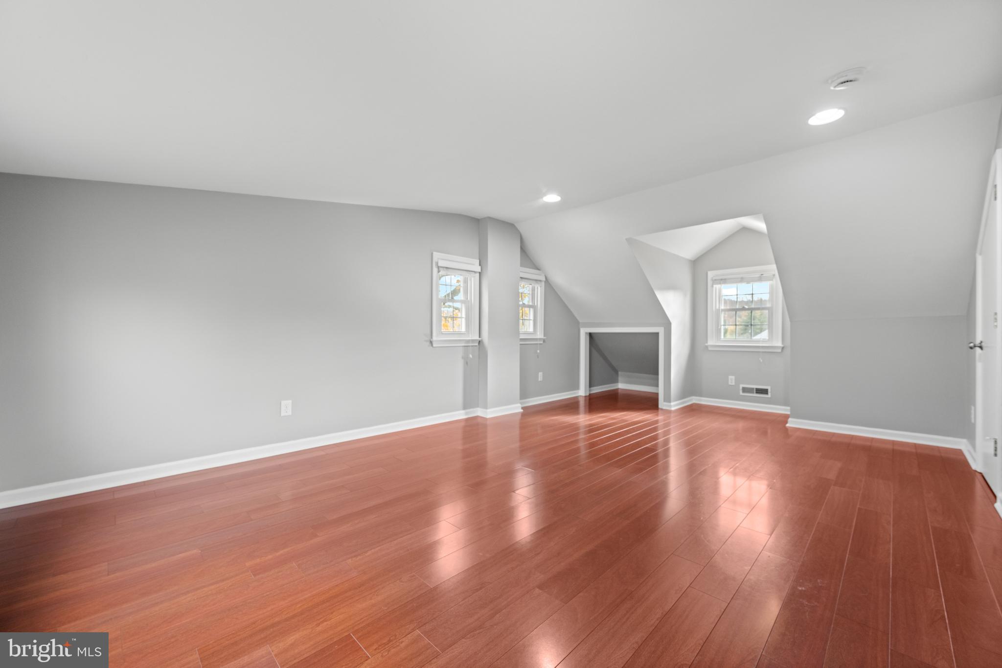 FRAZER VIEW - Residential Lease