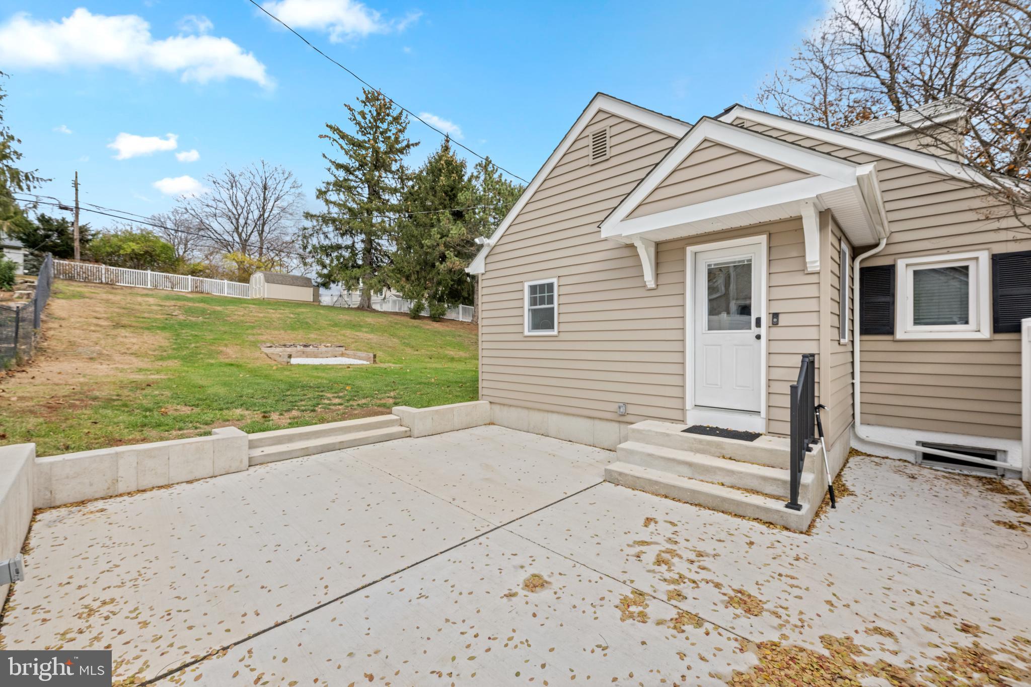 FRAZER VIEW - Residential Lease