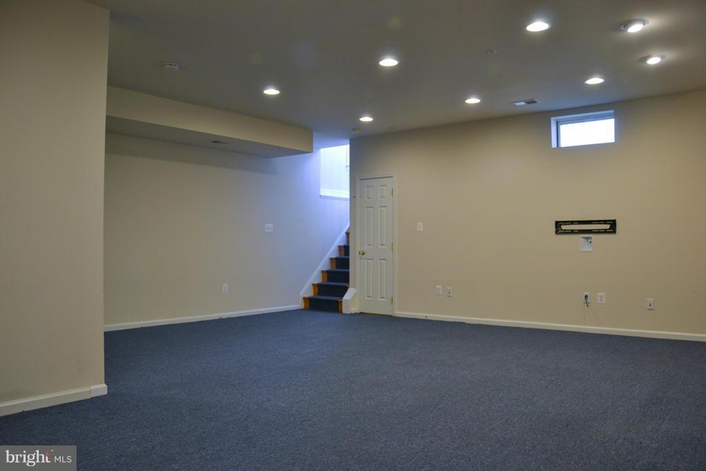 KING FARM IRVINGTON - Residential