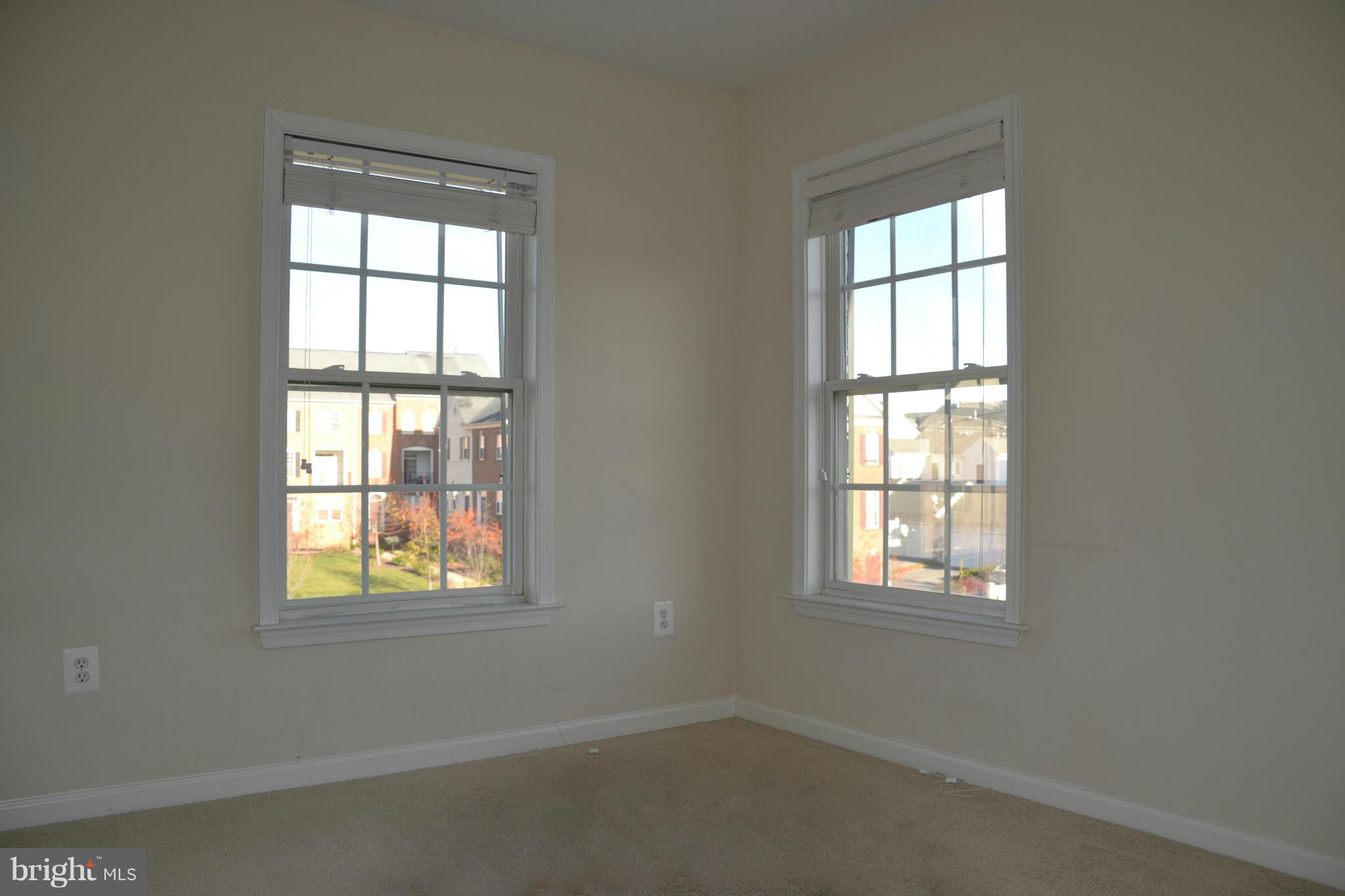 KING FARM IRVINGTON - Residential