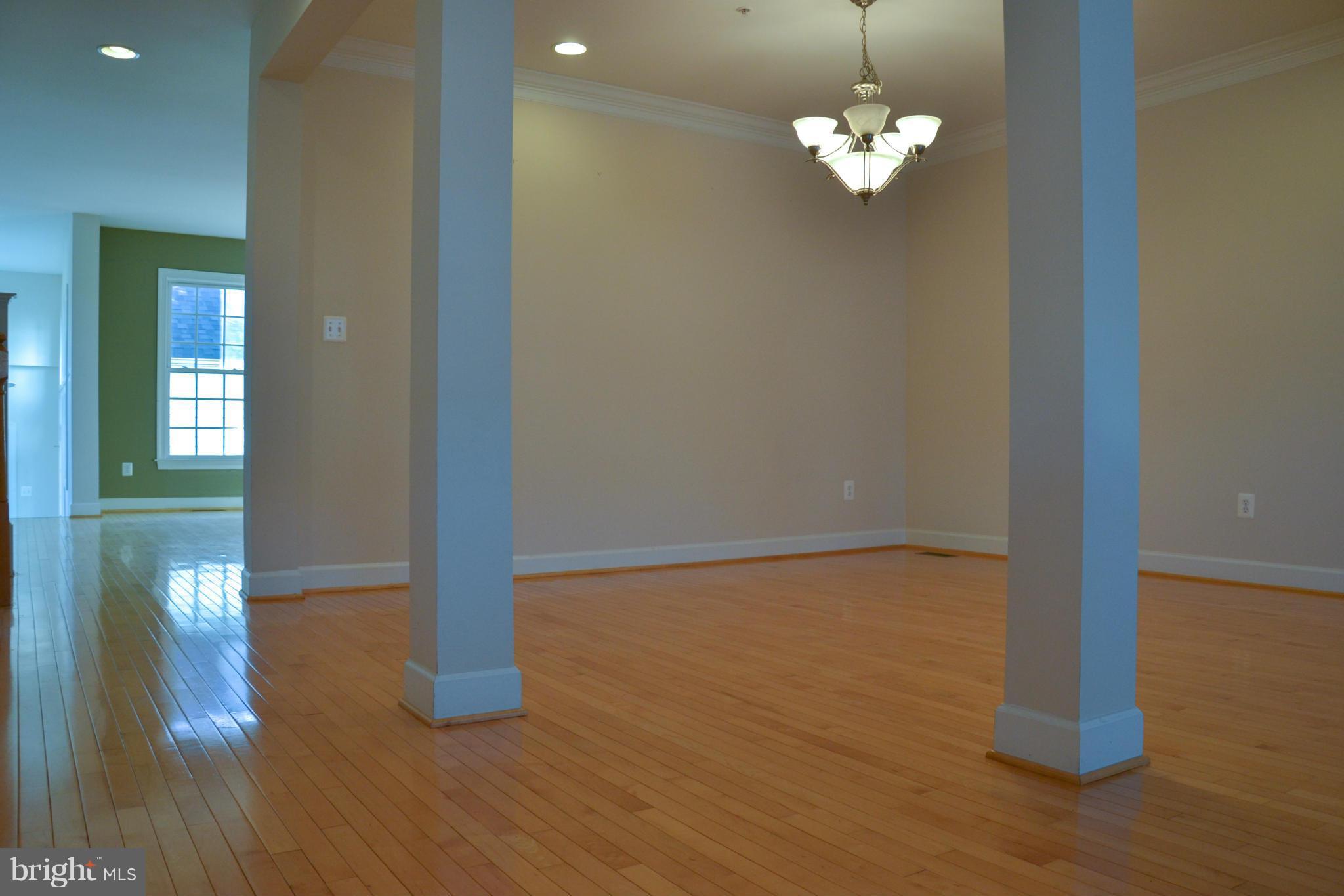 KING FARM IRVINGTON - Residential