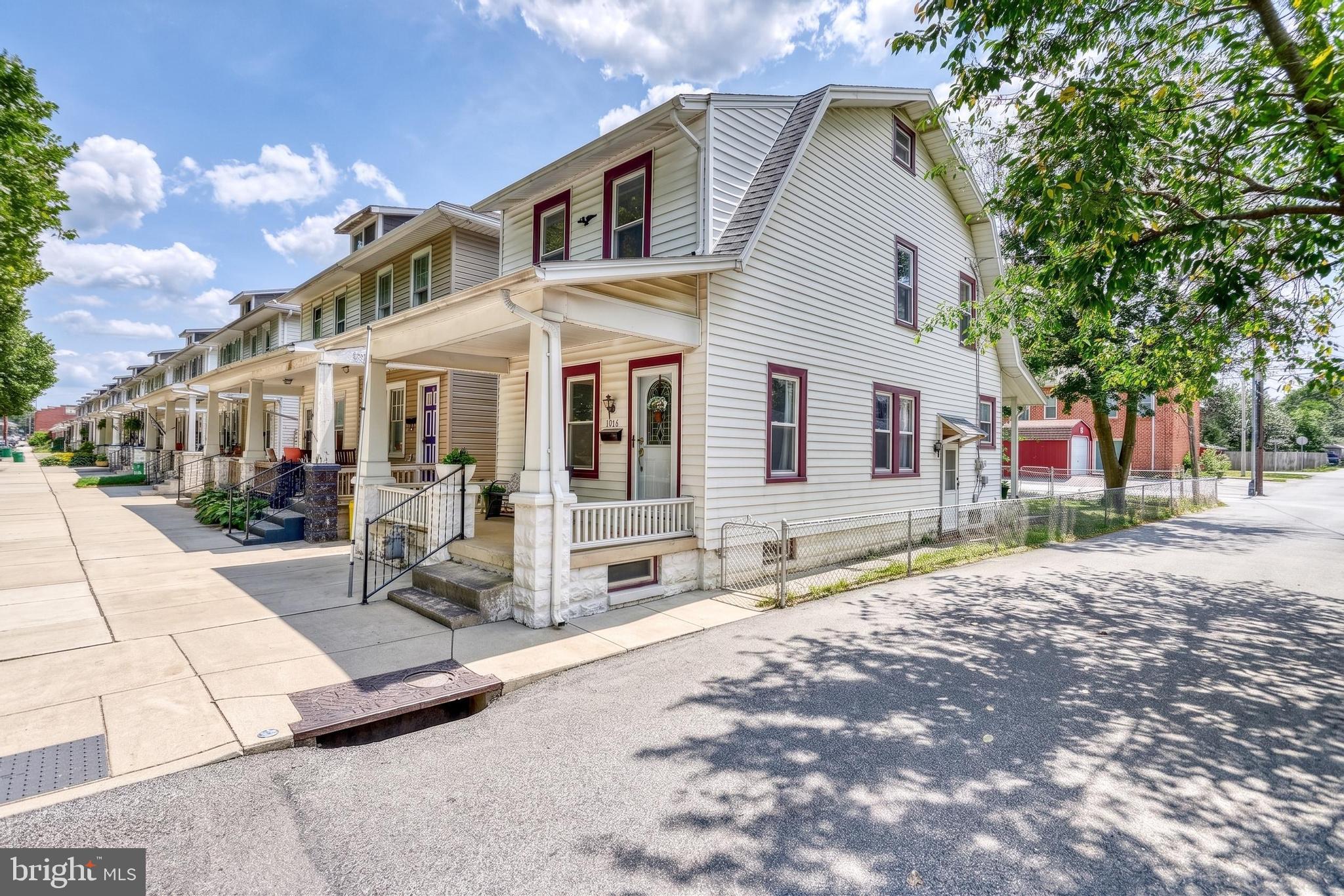1016 EDISON STREET