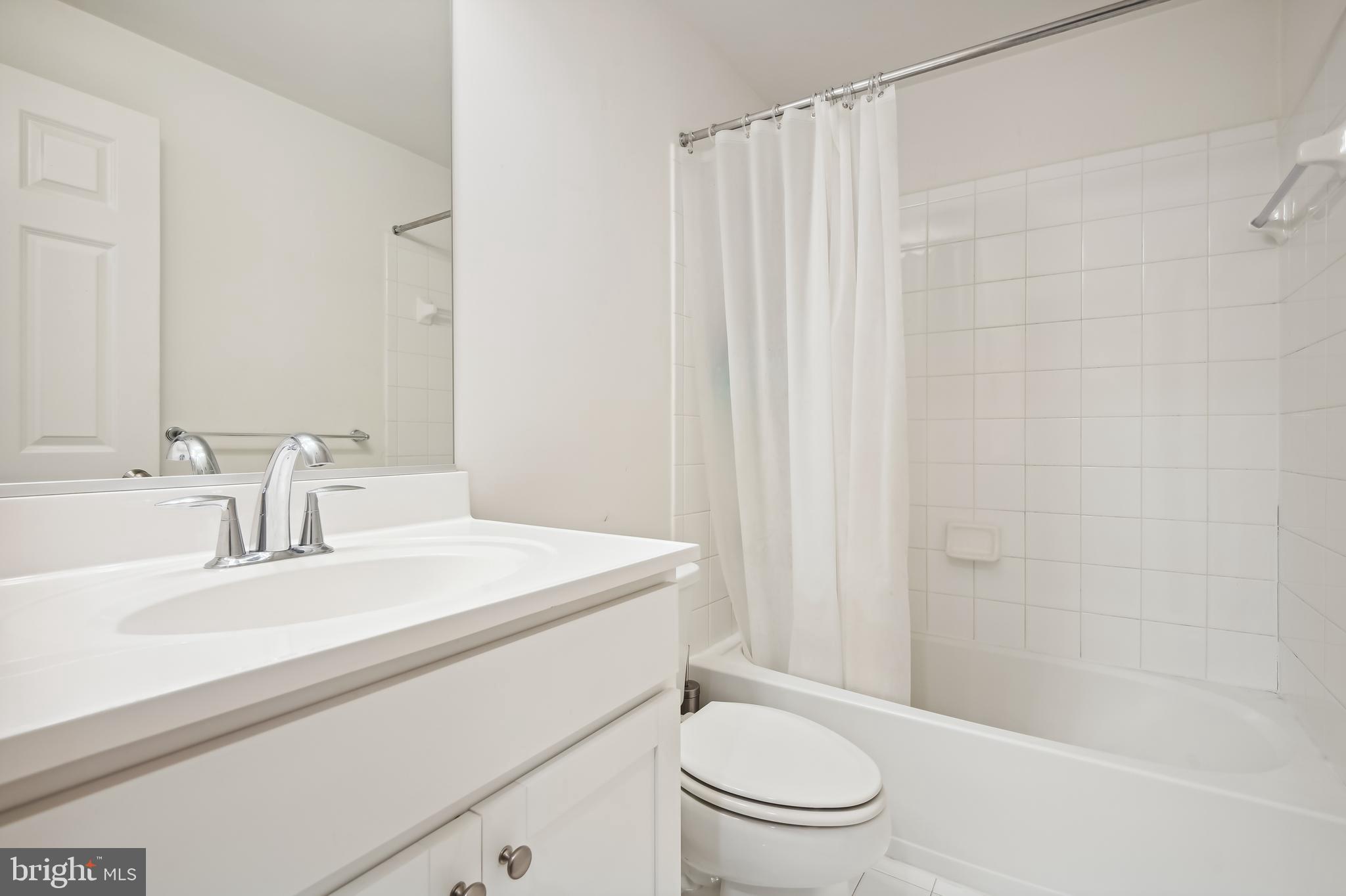 BOYERS RIDGE - Residential Lease