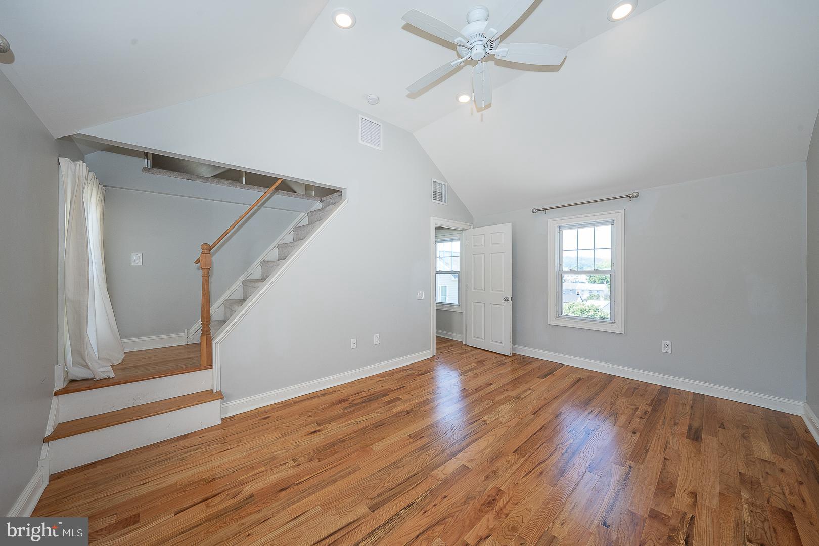 CONSHOHOCKEN - Residential