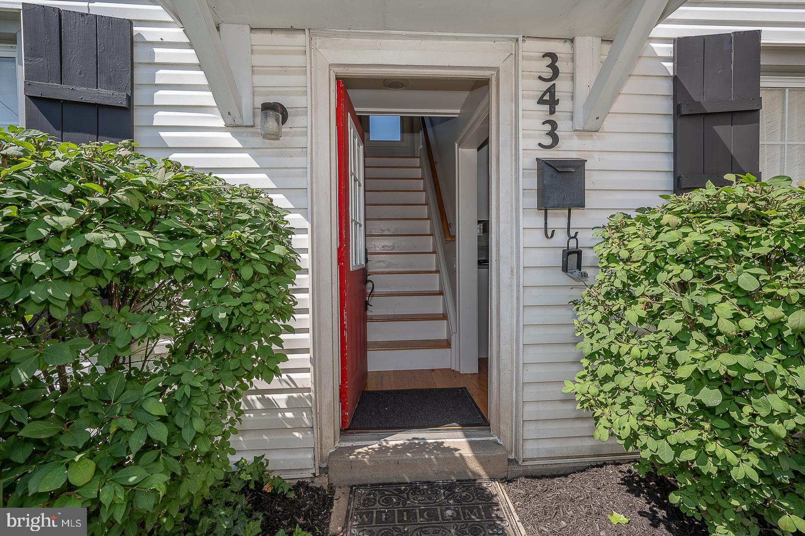 343 W 6TH AVENUE