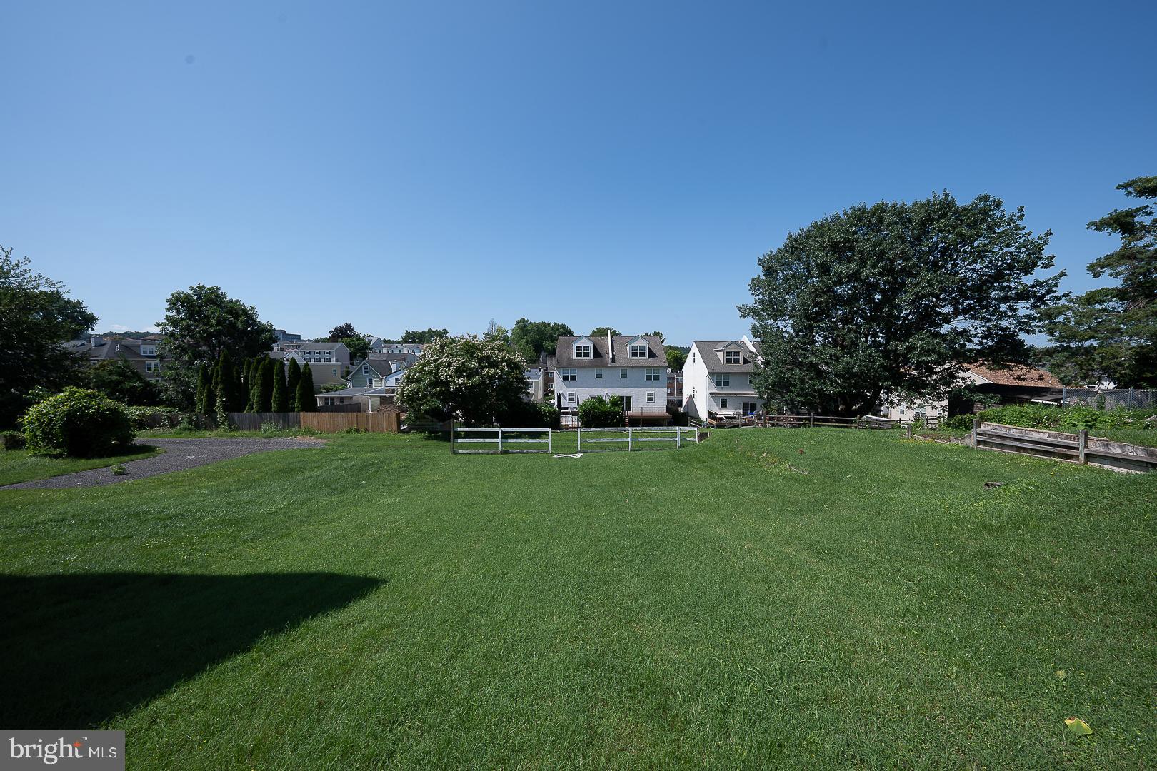 CONSHOHOCKEN - Residential