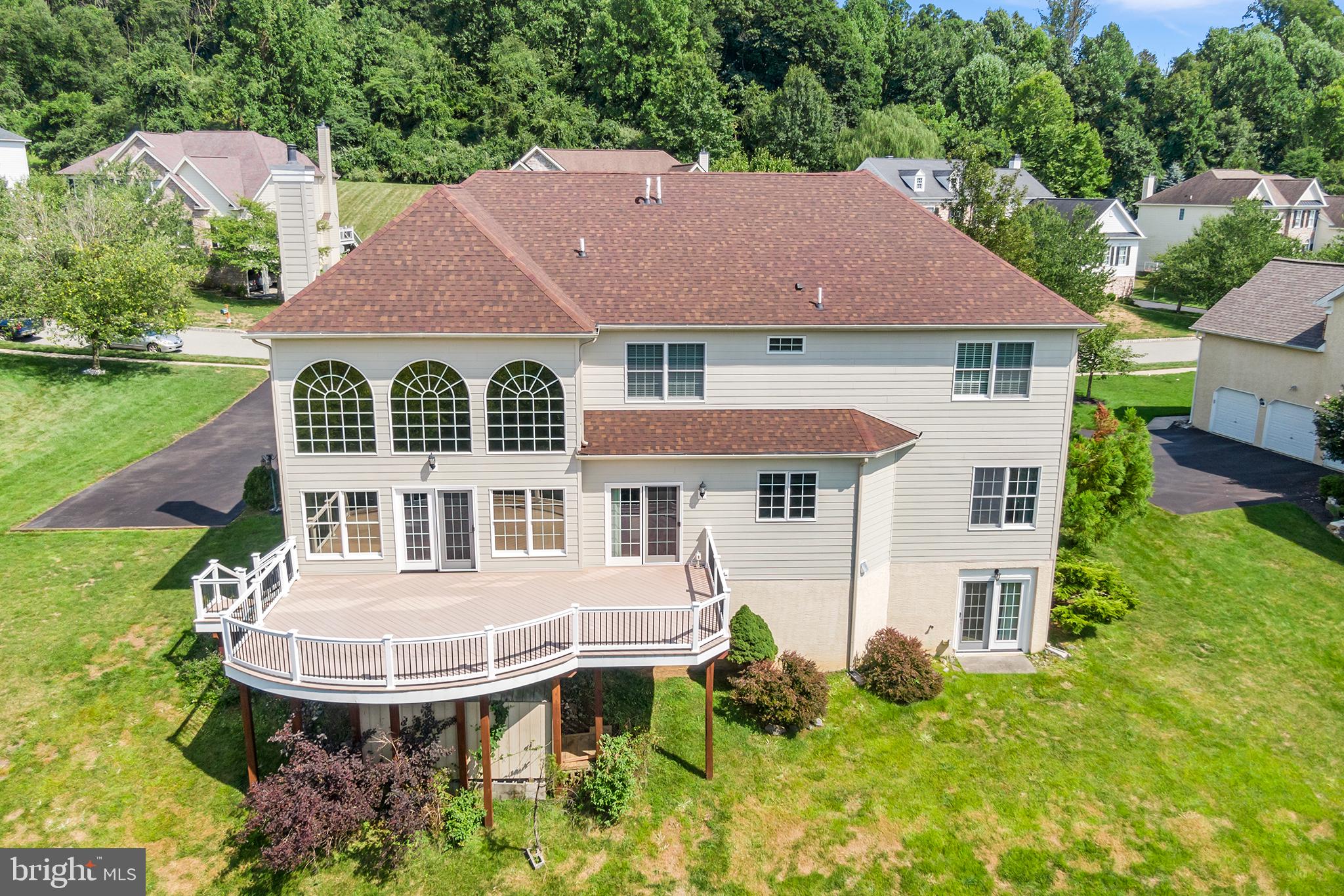 TALL TREES AT THOR - Residential