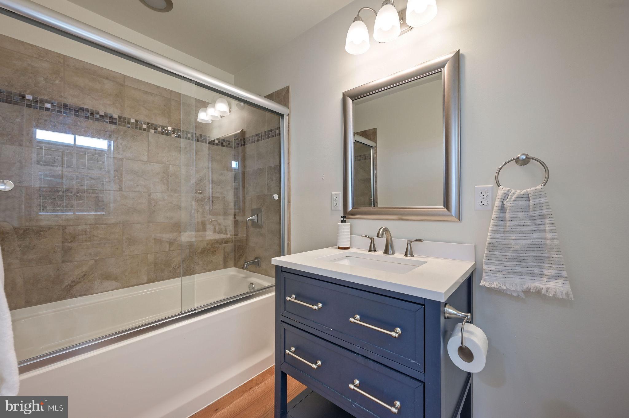 OAK ORCHARD - Residential