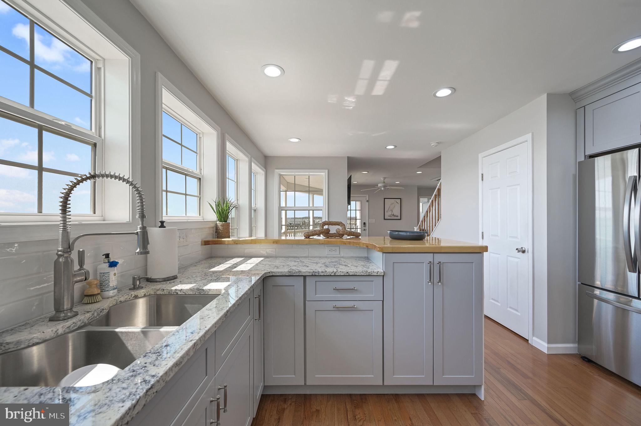 OAK ORCHARD - Residential