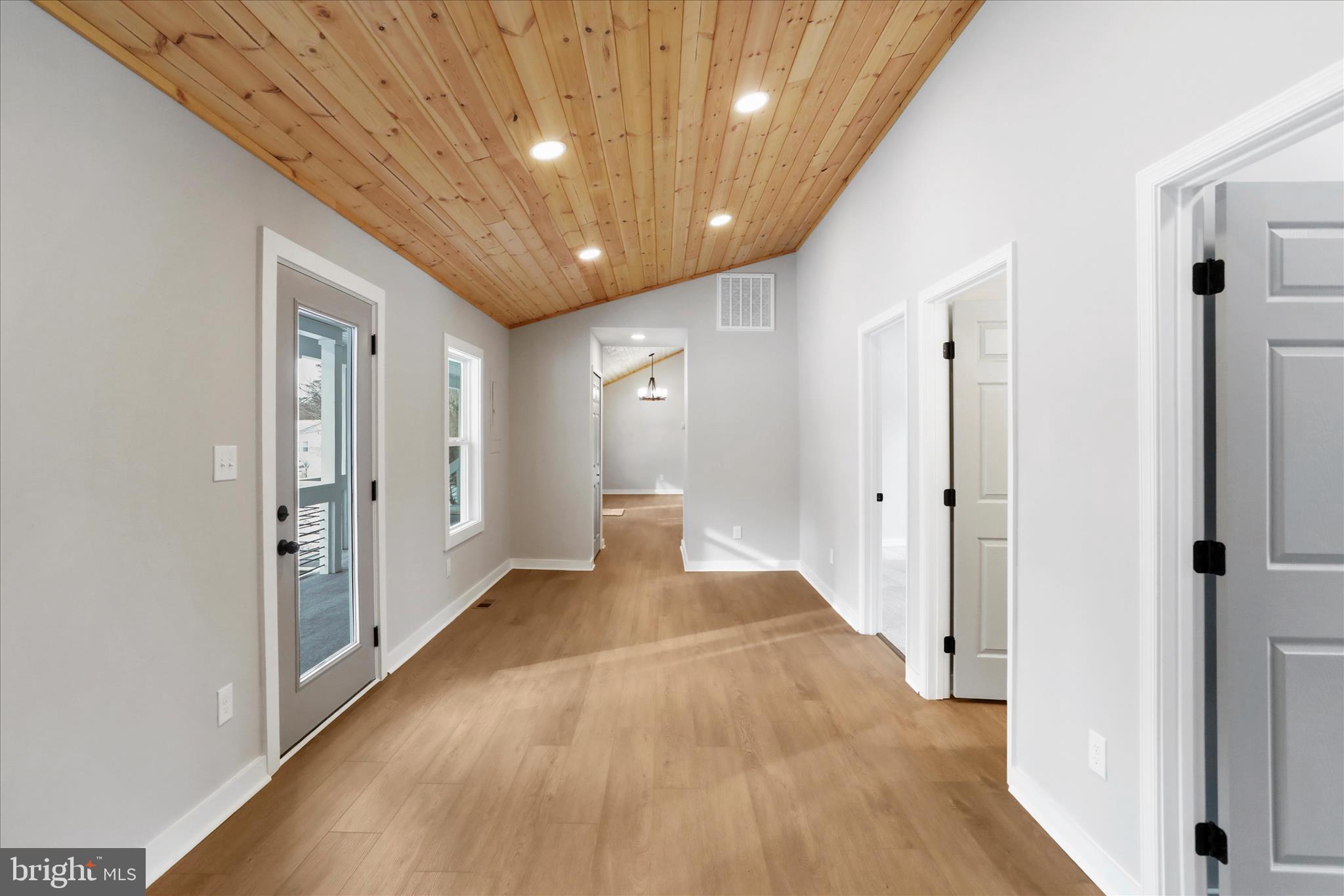 OAK FOREST - Residential