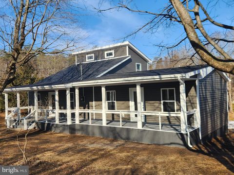 Homes For Sale - 36 Plum Tree Lane<br/> Morgan County, BERKELEY SPRINGS, WV 25411