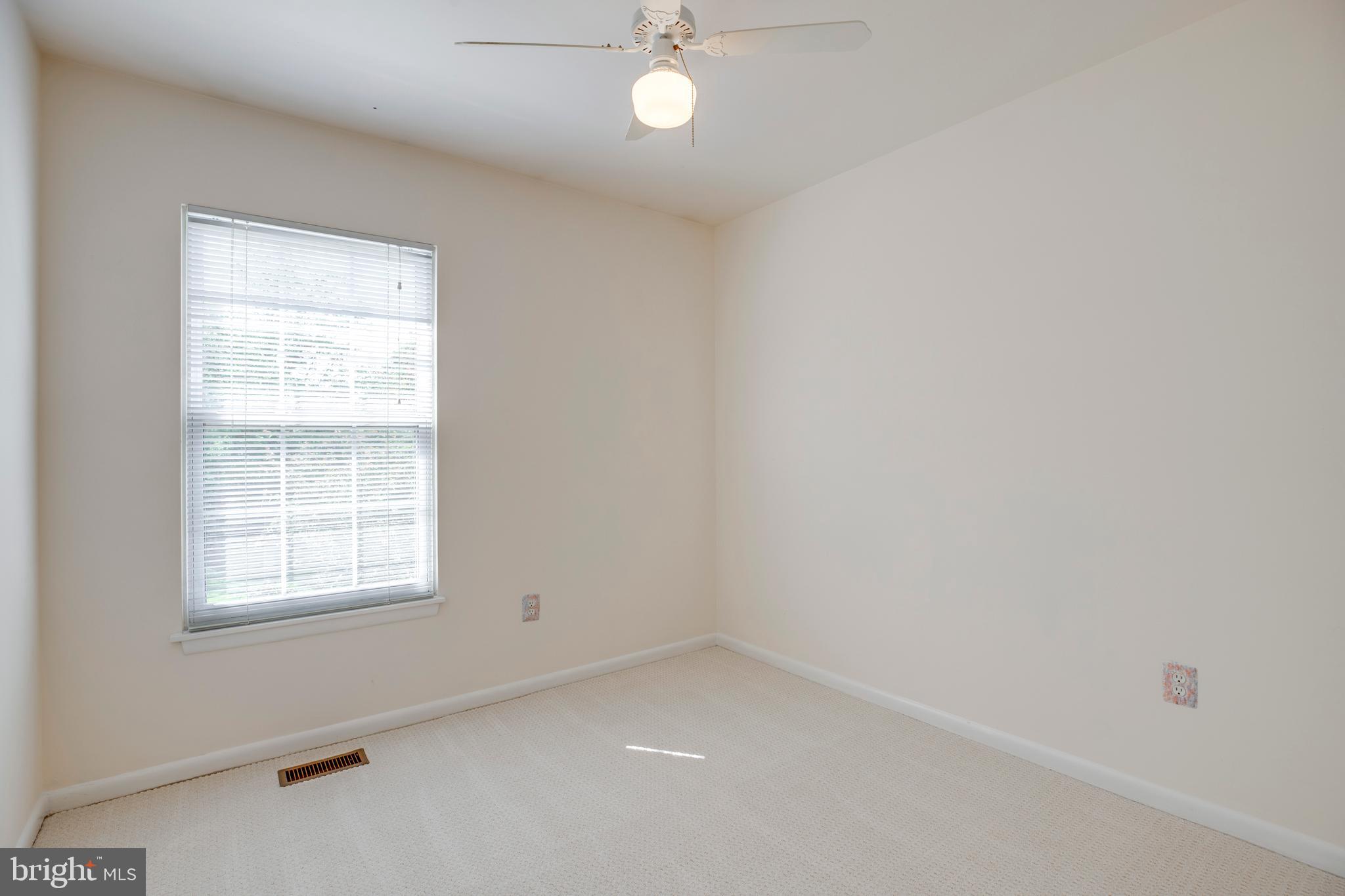 BROOKVILLE KNOLLS - Residential